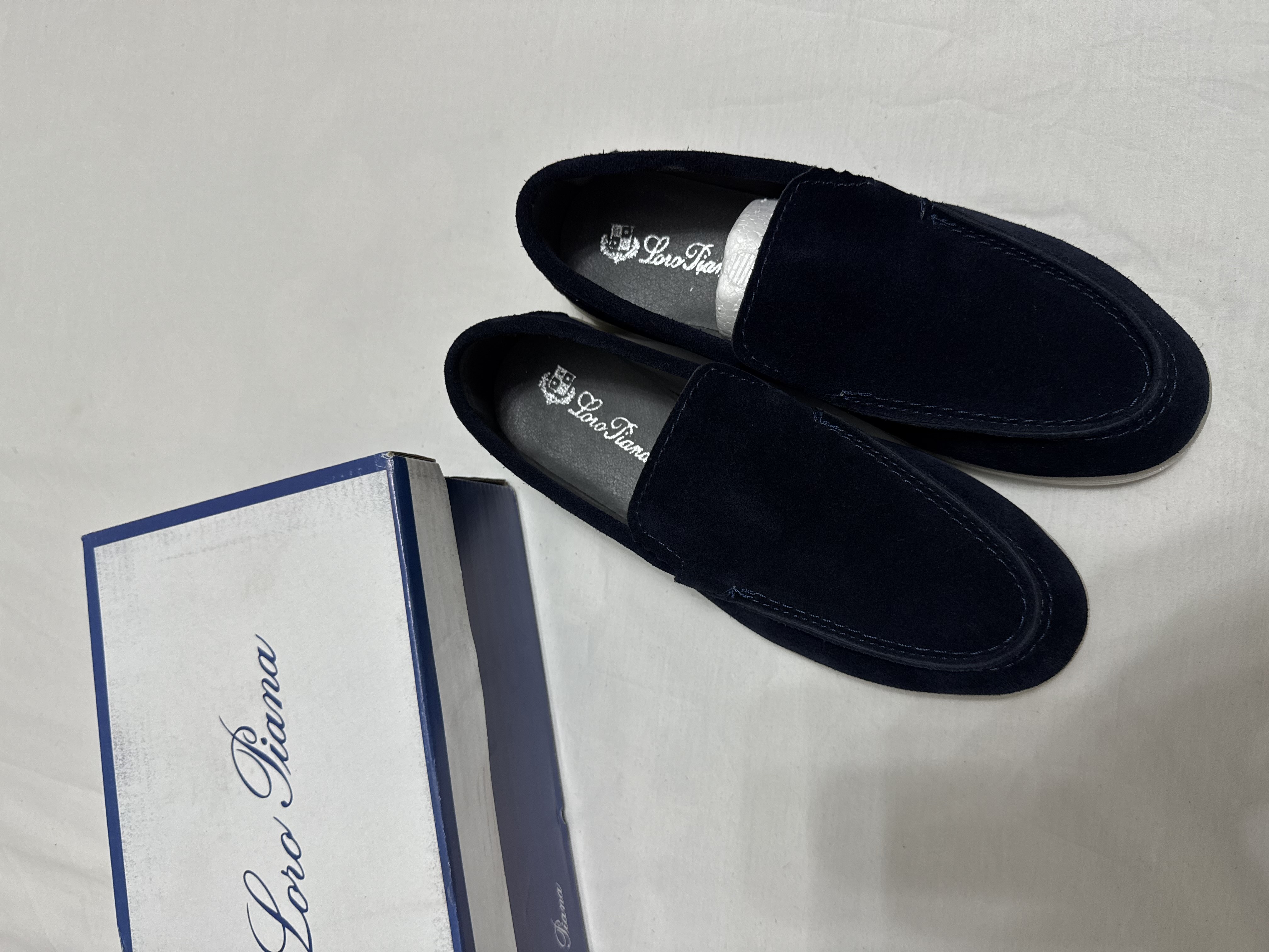 Лоферы для мальчиков и женские Loro Piana размеры 35-39,  из натуральной кожи