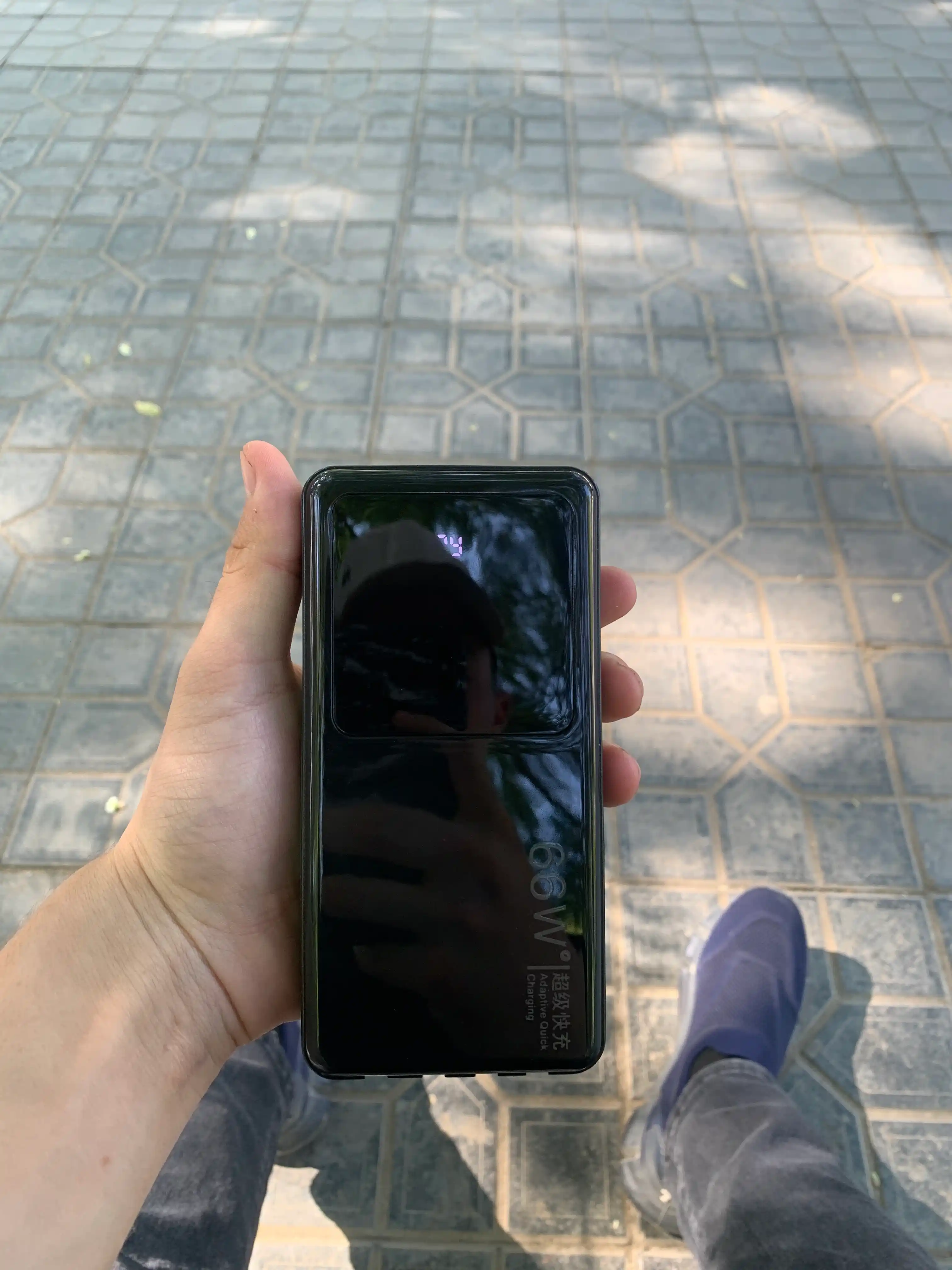 Power Bank 20000 mAh 66W с встроенными кабелями, фонариком и быстрой зарядкой 22.5W