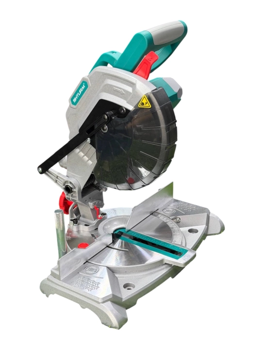 Burchakli arra SHTURM ST-210mm  1850wt