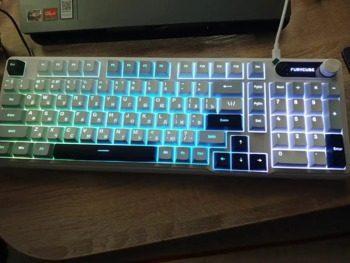 FURYCUBE IP98 o‘yin klaviaturasi RU/EN klaviaturasi, 98 ta tugma