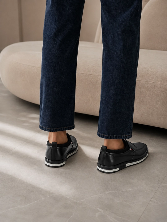 Erkaklar uchun SkinSlip loferlari, bog‘ichsiz, yumshoq tagcharmli, 40-44