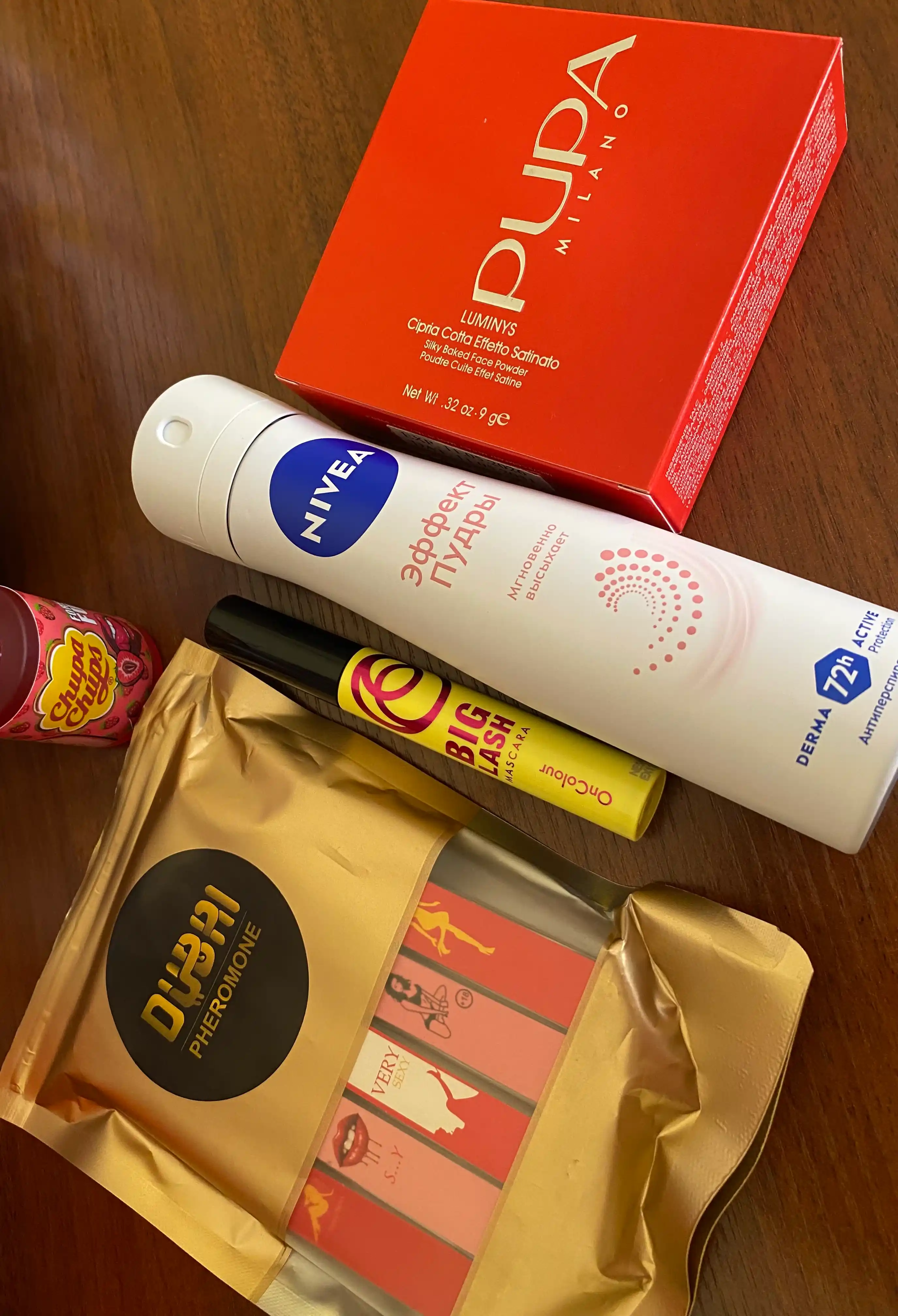 Ayollar uchun NIVEA dezodorant sprey, kaolin upasi bilan upa effekti, 150 ml