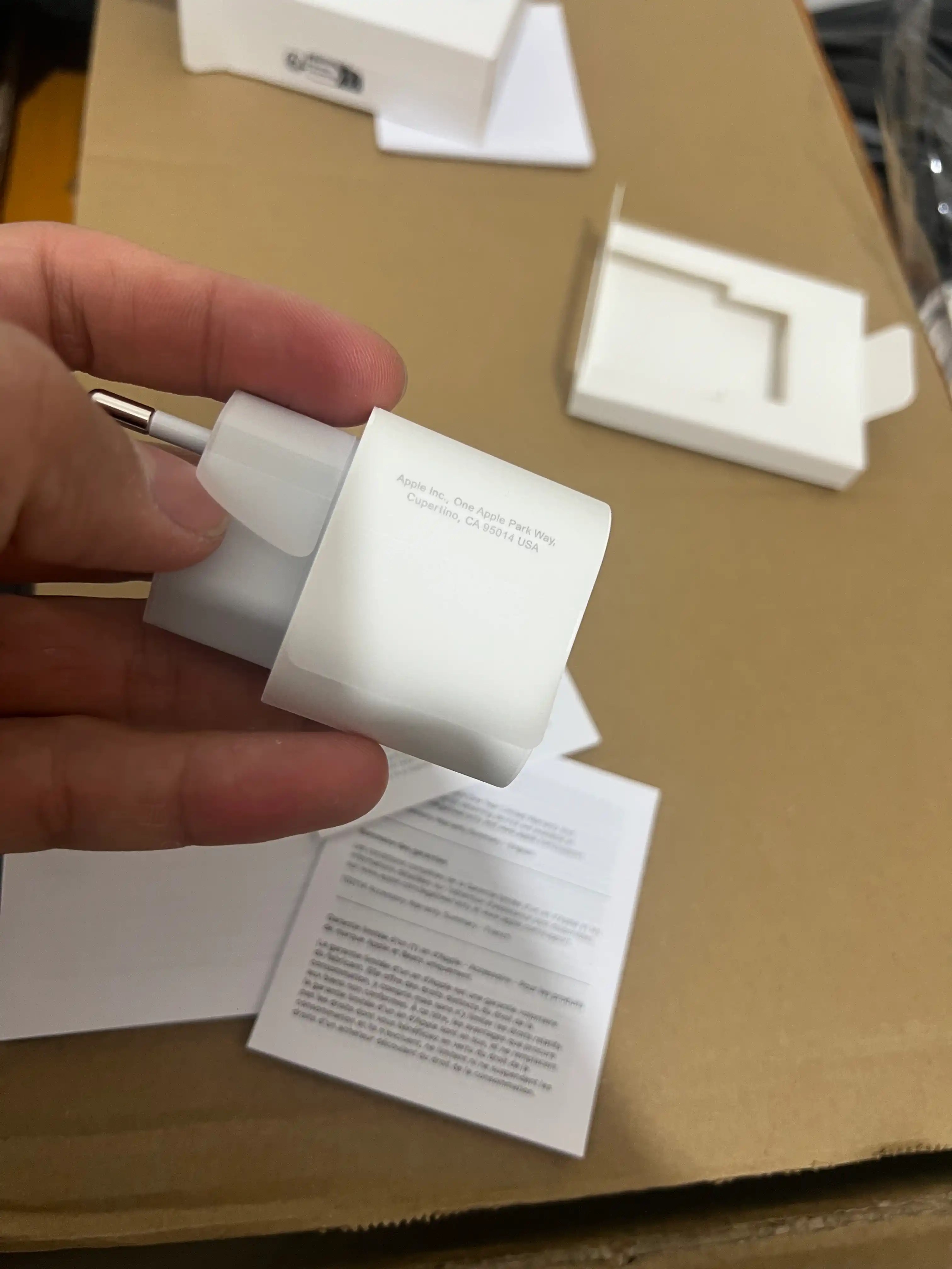 IPhone uchun 20W tezkor zaryadlovchi Adapter blok va perixodnik sovg'a 1 yil kafolat