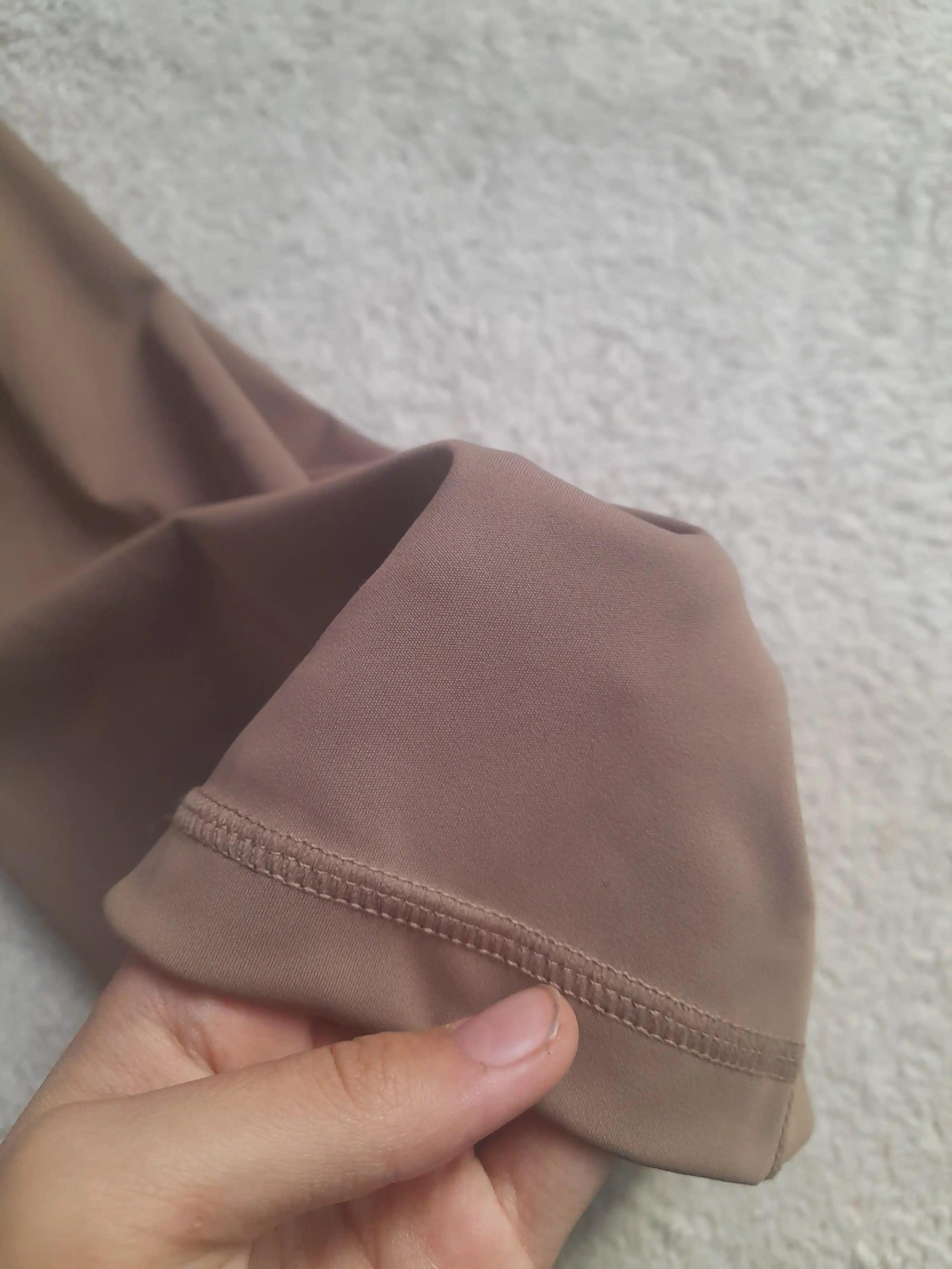 Ayollar klesh legginslari, sport klesh shimlar, ayollar sport kiyimlari, yubkali losinlar