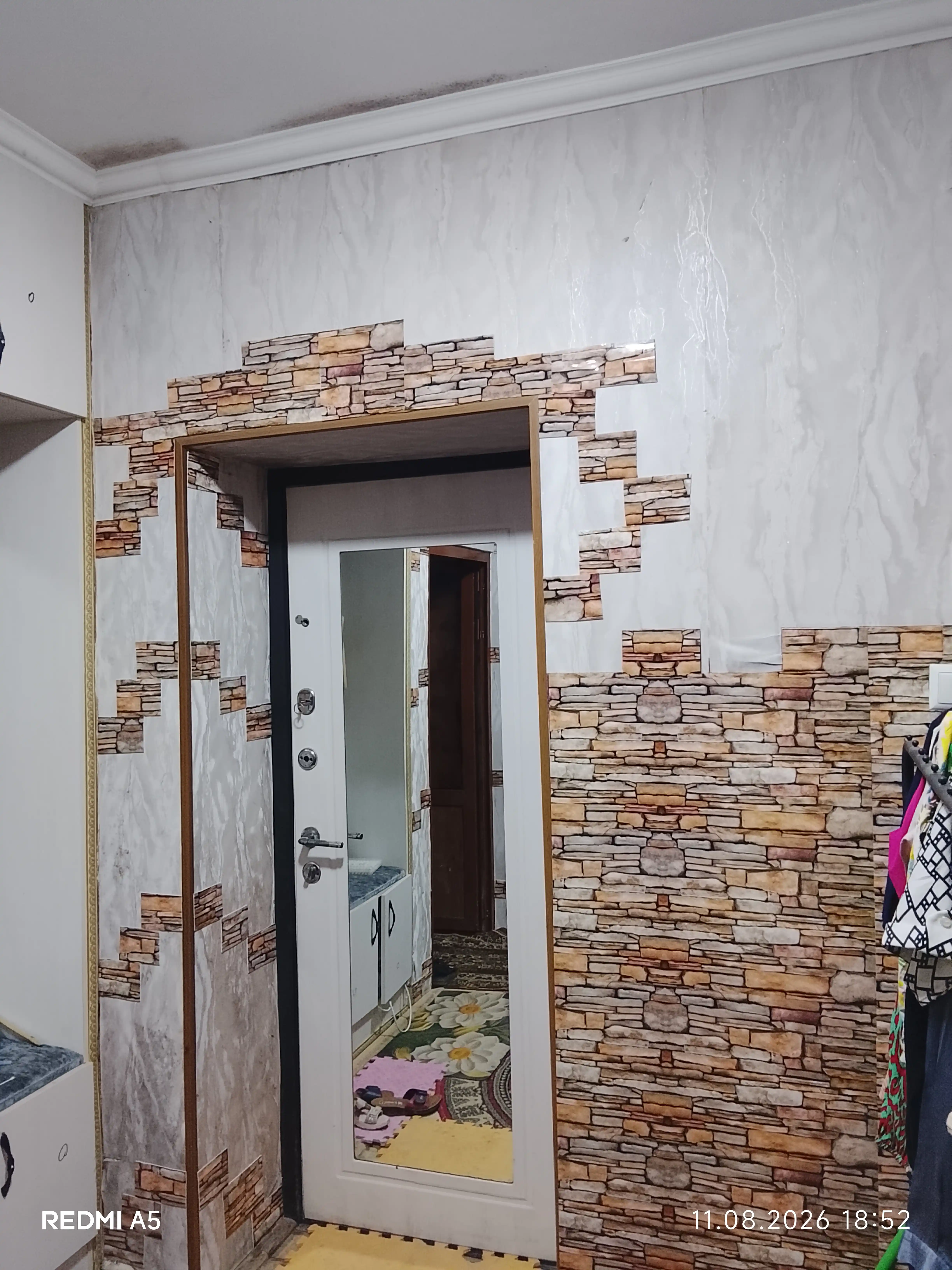 3D Самоклеящиеся обои с цветочным узором – влагостойкое декоративное покрытие стен