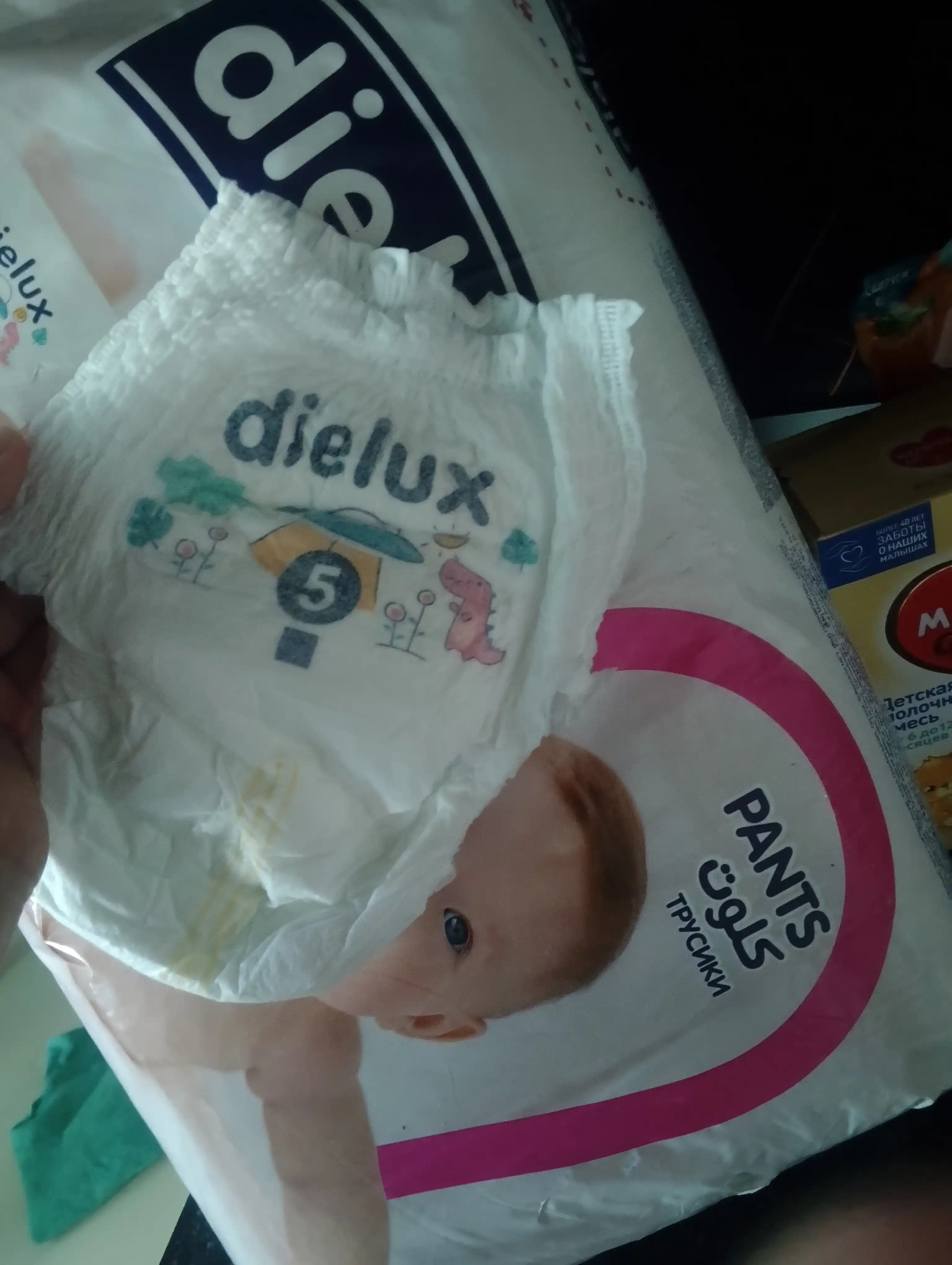 Dielux taglik-trusiklar, 5-o‘lcham (10–17 kg), 62 dona