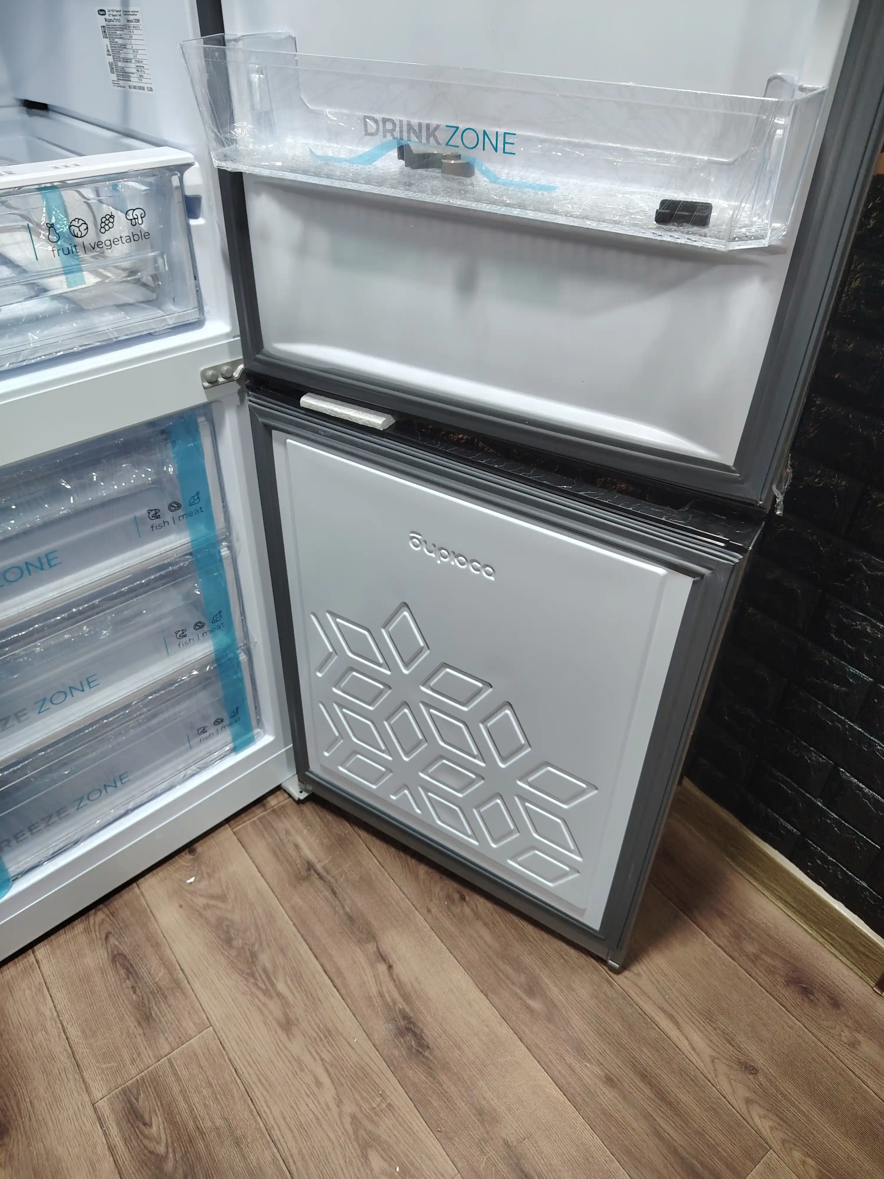 Ikki kamerali sovutgich Biryusa C920NF, 310 l hajmi, No Frost, display orqali boshqaruv
