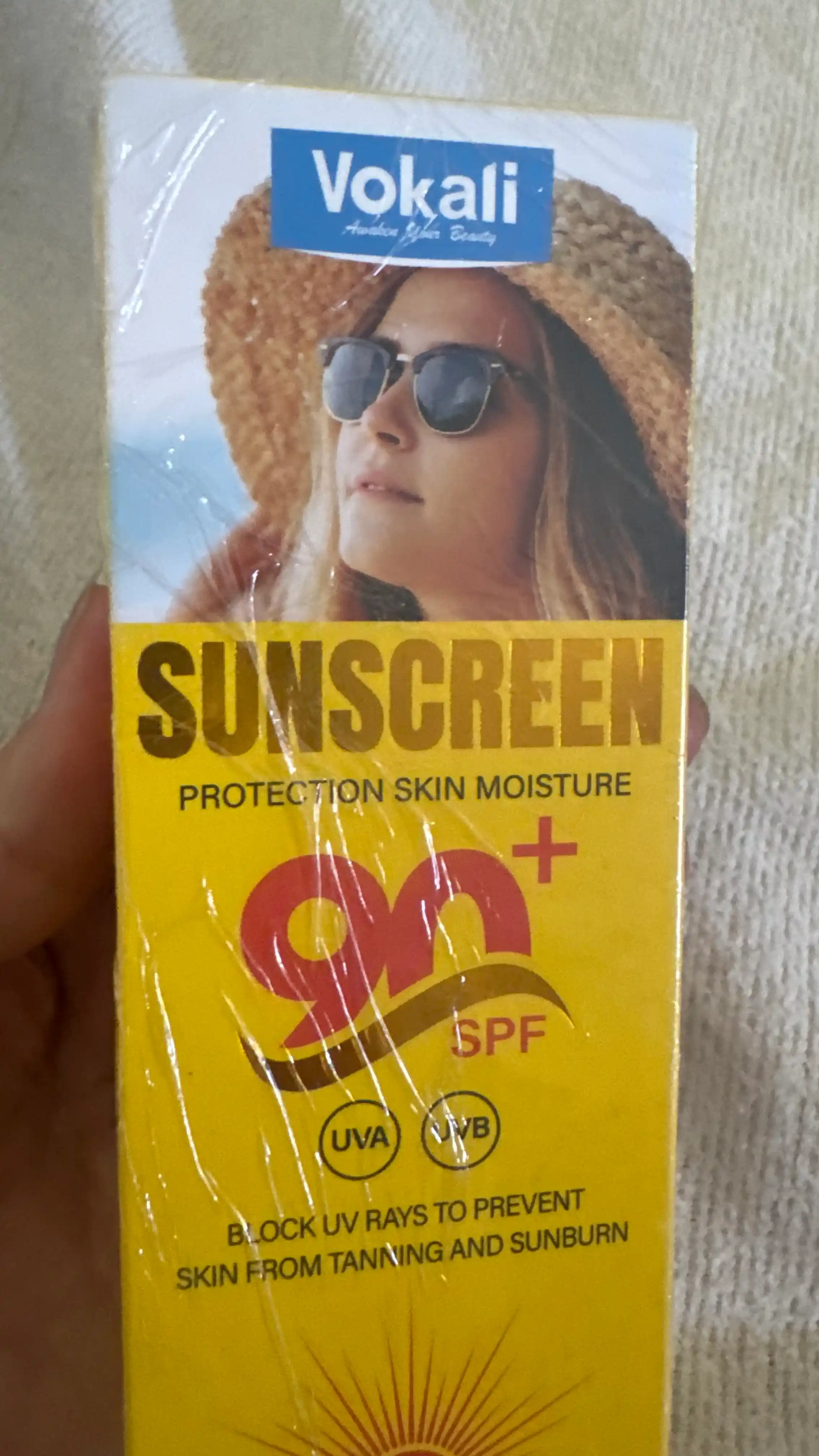 Солнцезащитный крем Vokali sunscreen SPF +90 pa ++++
