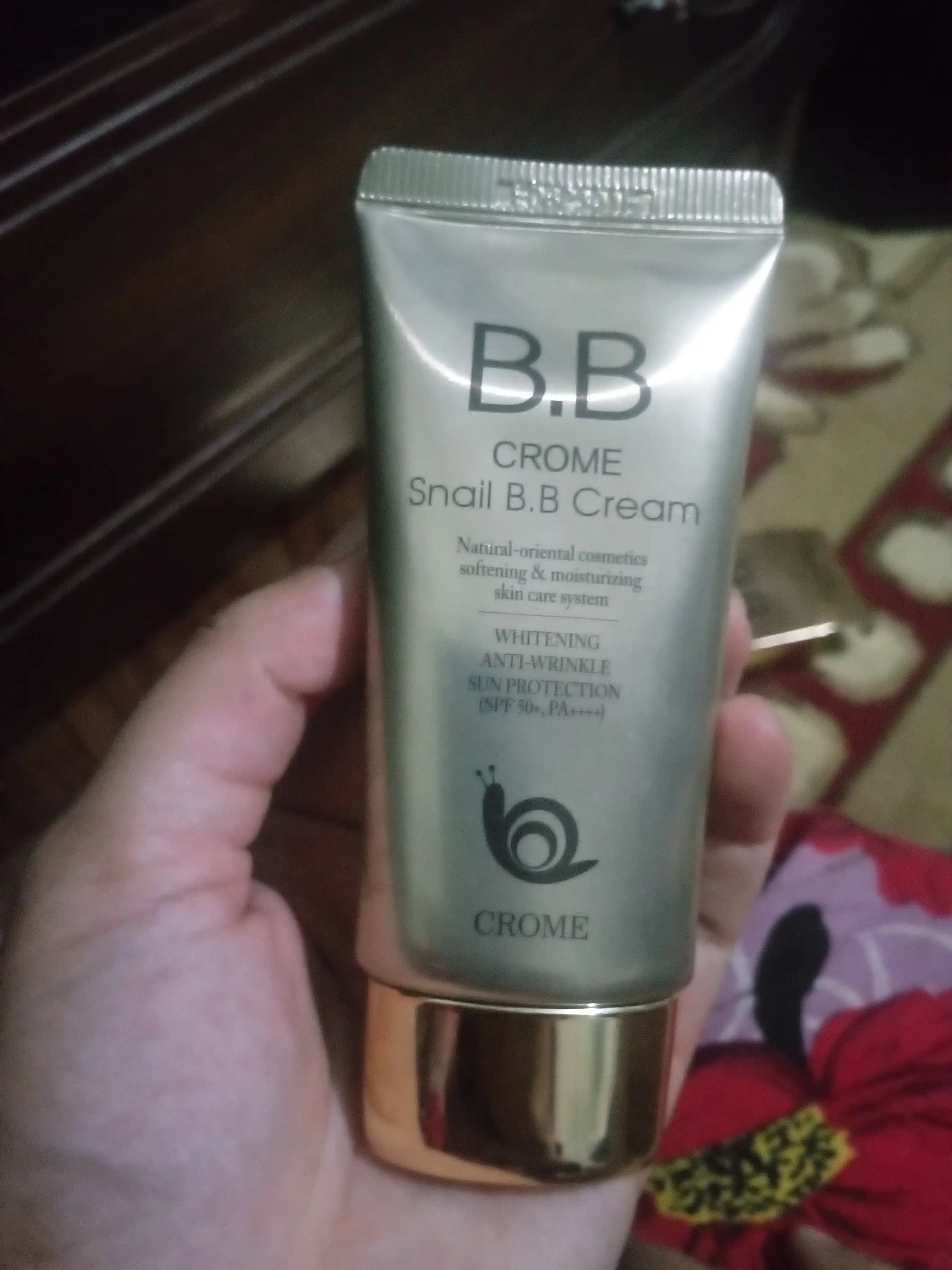 CROME SNAIL BB krem SPF 50, с муцином улитки, отбеливающий тональный крем