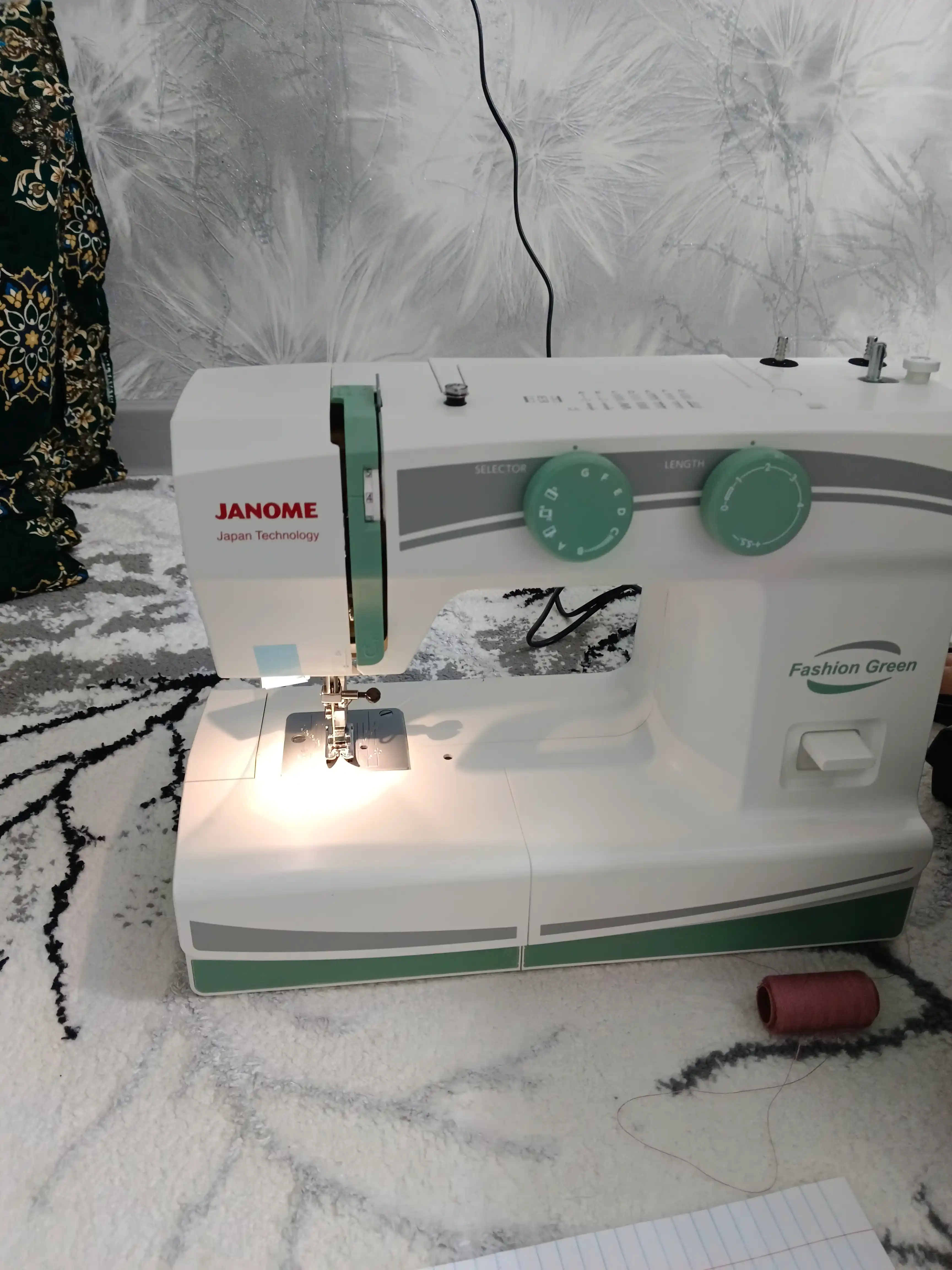 Швейная машина Janome Fashion Green, 15 швейных операций