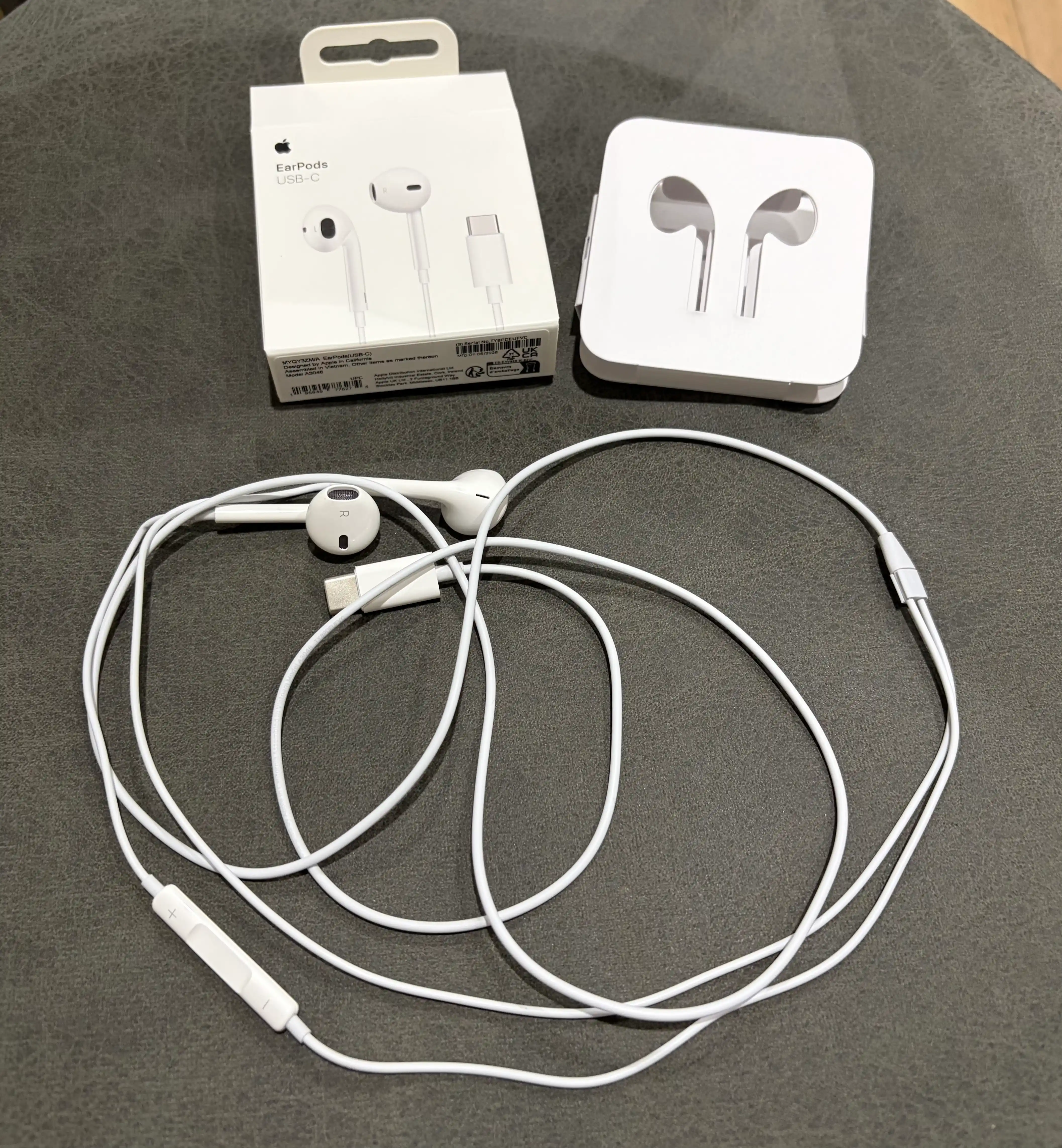 Apple EarPods ORG Lightning / USB-C — проводные наушники с микрофоном и пультом управления