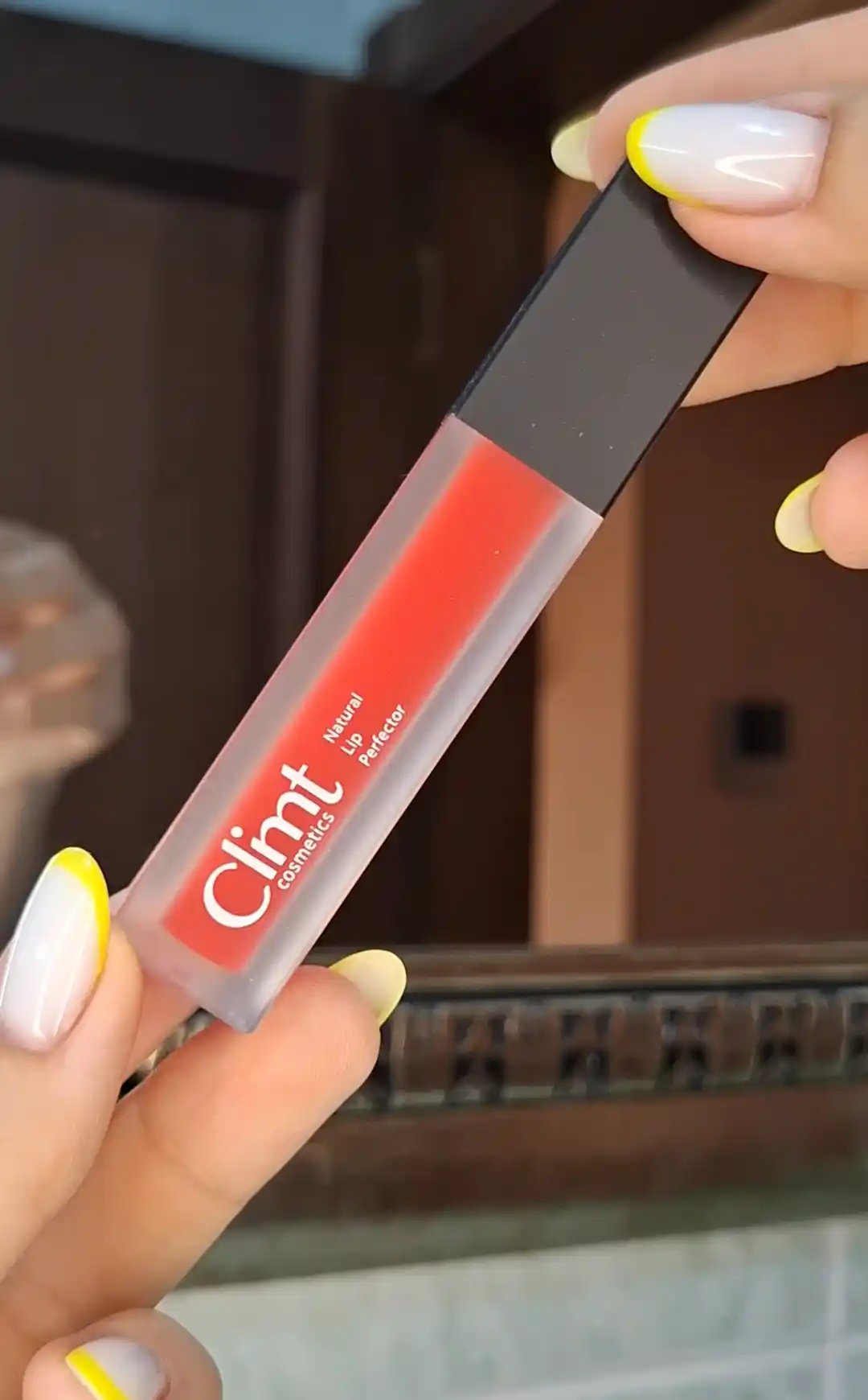 Climtcosmetics namlantiruvchi lab yaltirog‘i