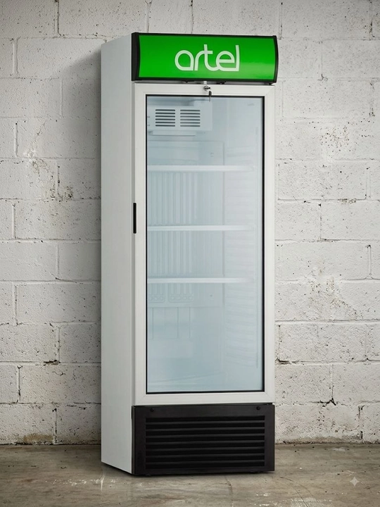 Витринный холодильник Artel HS 390SN