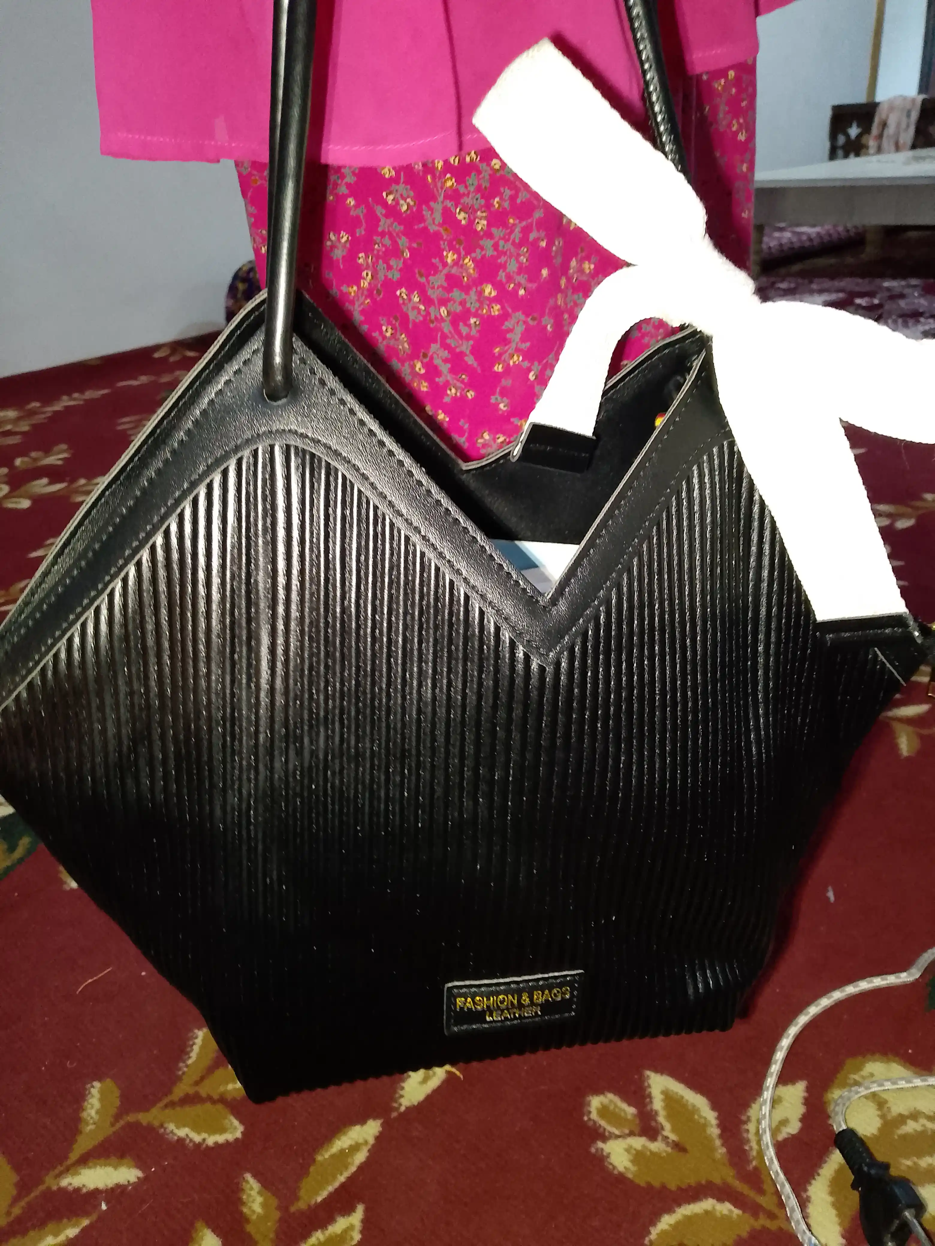 Ayollar sumkasi, shopper, yelkaga, eko-charmdan tout