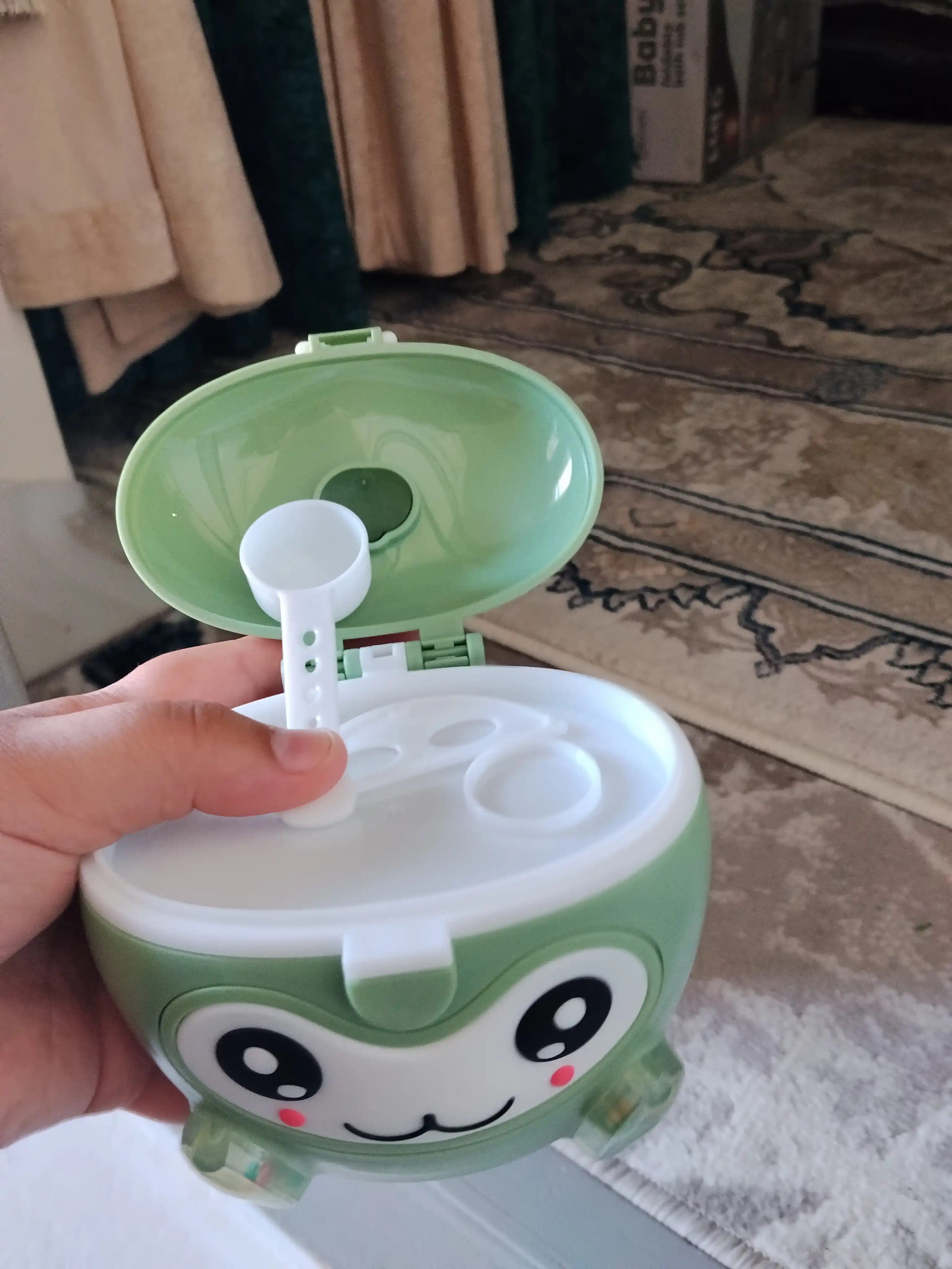 Контейнер для детской смеси
