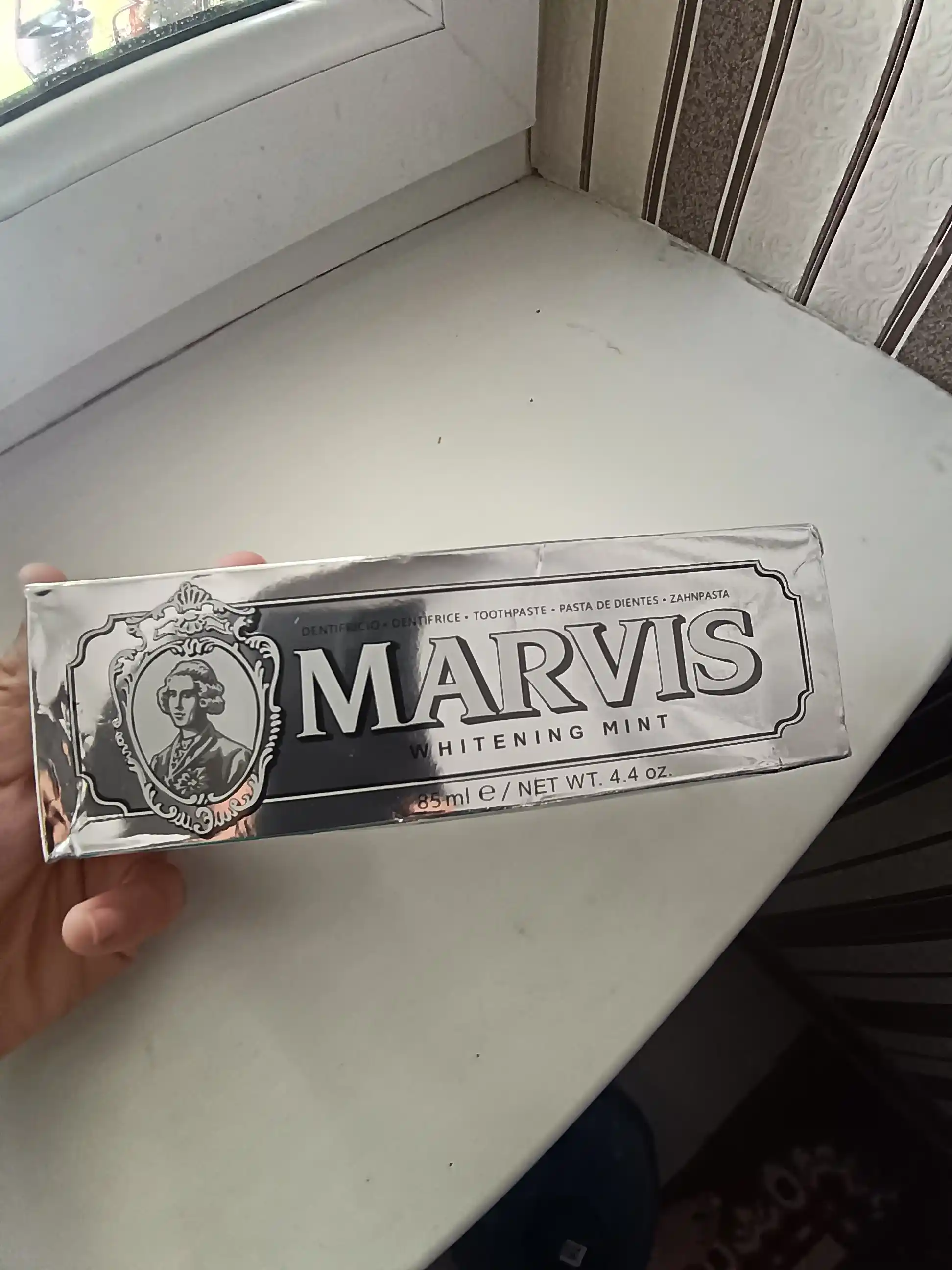 Marvis Whitening Mint tish pastasi – tishlarni oqartiruvchi tish pastasi, 85 ml