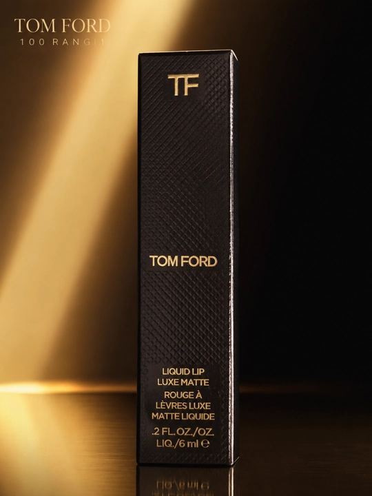 Лёгкая текстура и равномерное нанесение, помада Tom Ford №100