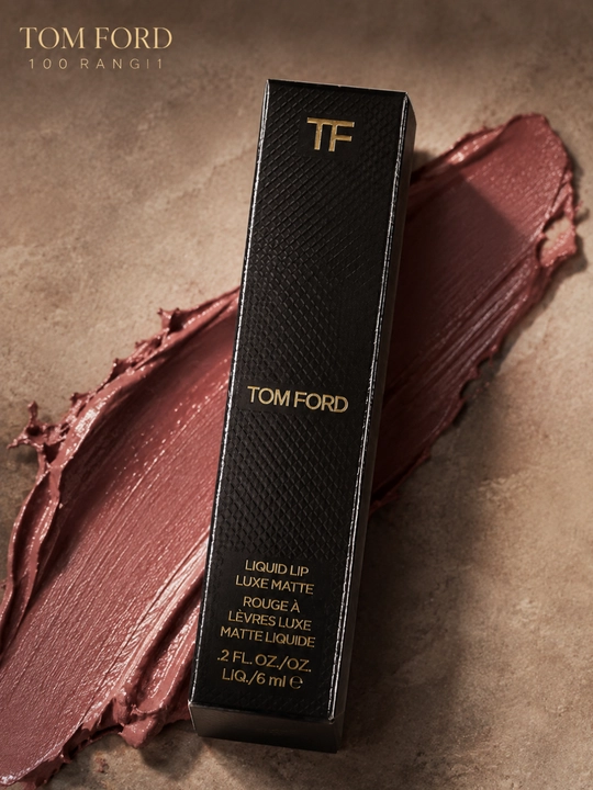 Лёгкая текстура и равномерное нанесение, помада Tom Ford №100