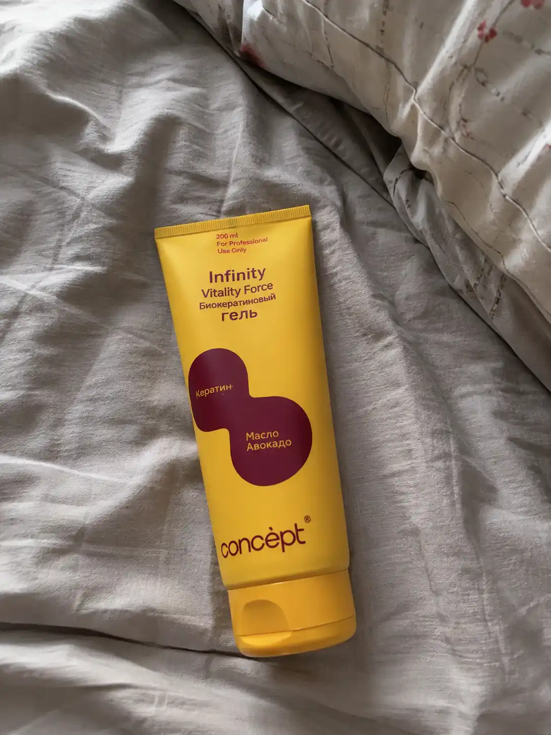 INFINITY VITALITY FORCE Biokeratin geli yupqa, quruq, normal va barcha turdagi sochlar uchun