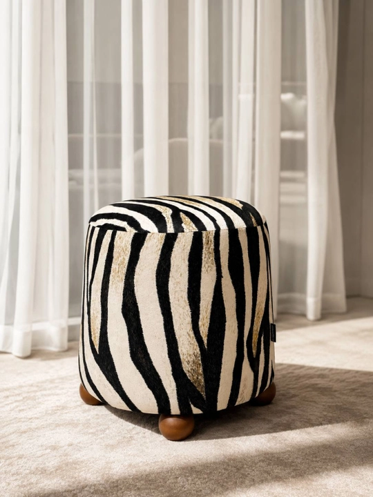 My Sofa’ning oyoqli Safari pufi — shinam interyer uchun hashamatli sovg‘a