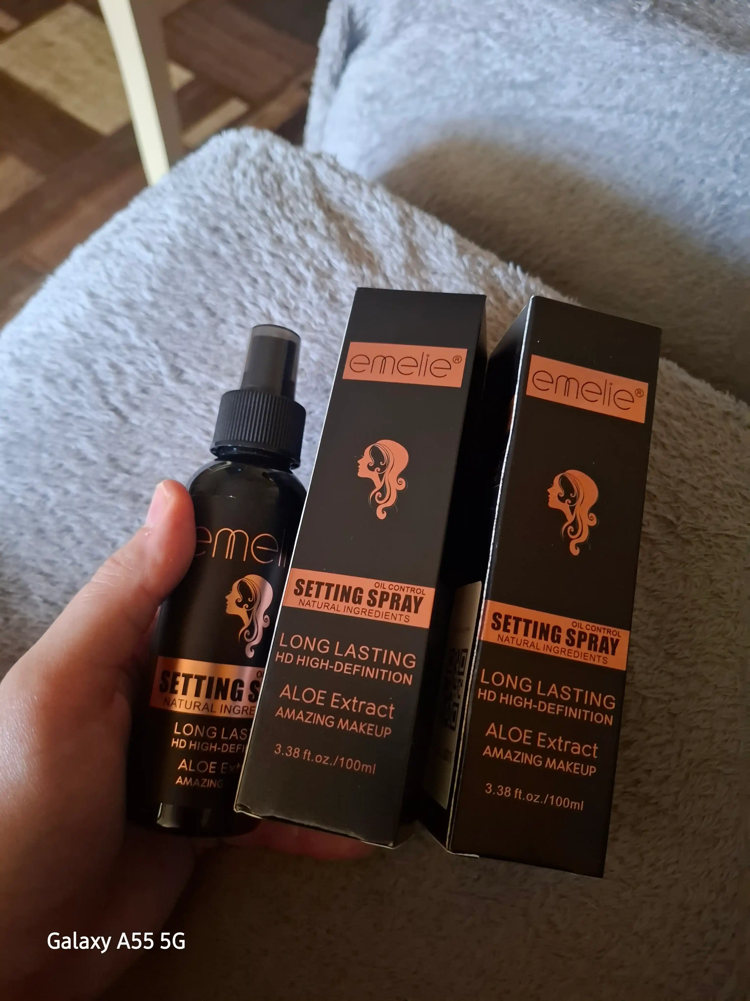 Makiyajni mustahkamlovchi sprey Emelie, 100 ml