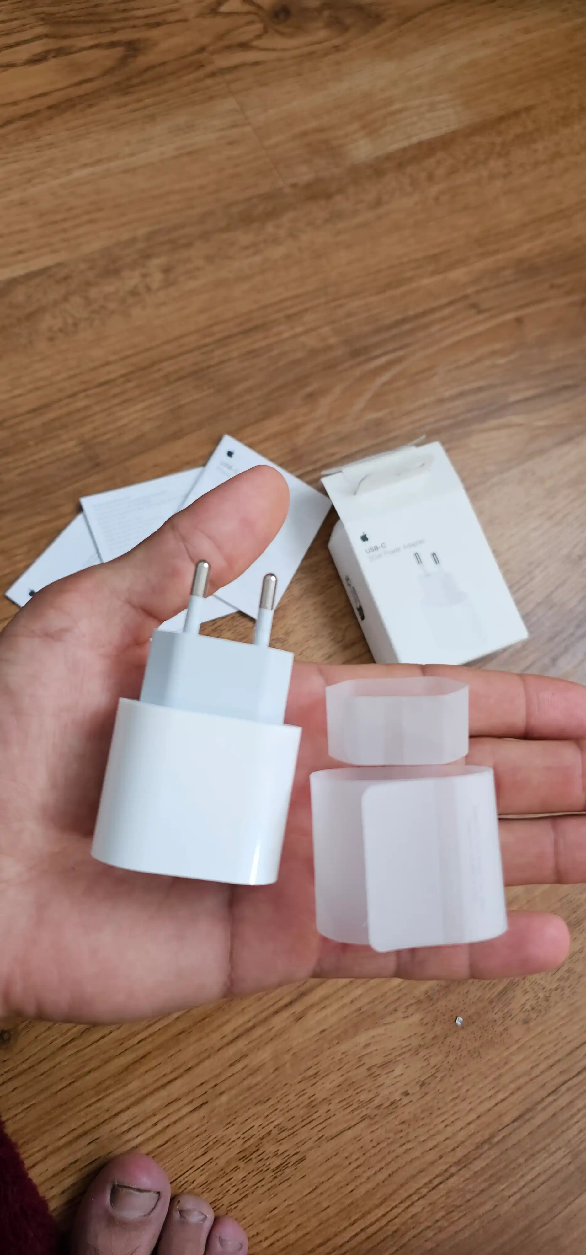 Зарядное устройство (ОРГ) 20W USB-C для iPhone X,11,12,13,14,15,16,17 зарядка