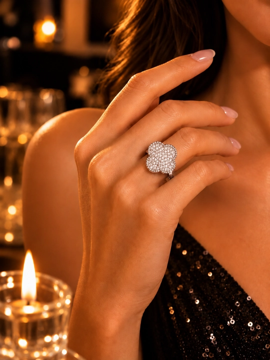 Кольцо женское, Van Cleef, клевер с фианитами, без размера, регулируемое