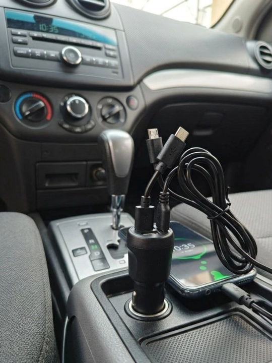 Двухпортовое автомобильное зарядное устройство USB