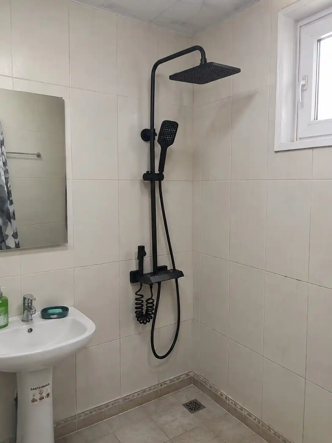 4 rejimli dush tizimi, tropik va qo‘l dushi, aralashtirgich, xrom