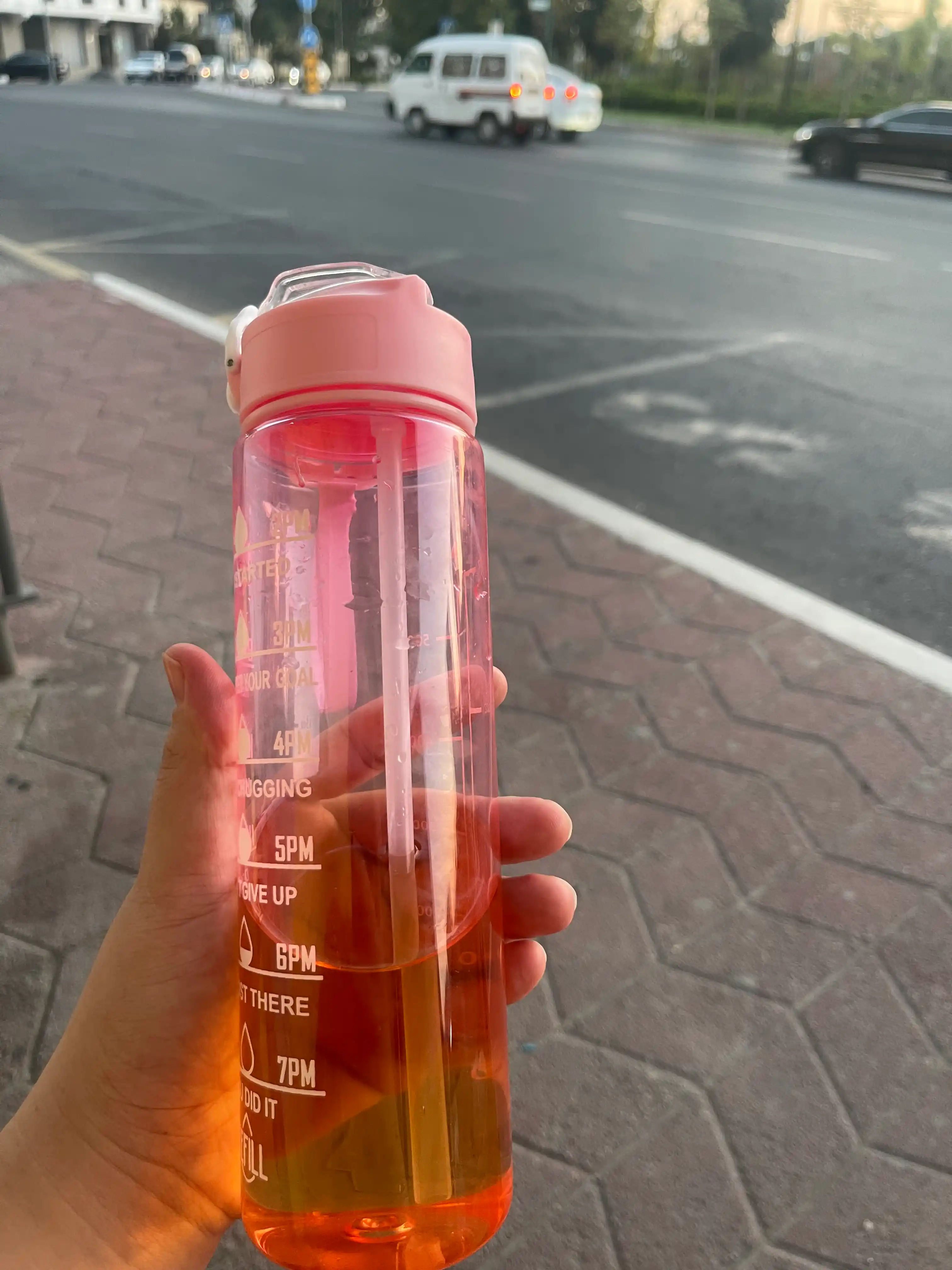 Suv uchun idish, naychali, sport, sayr, maktab uchun butilkalar, 900 ml