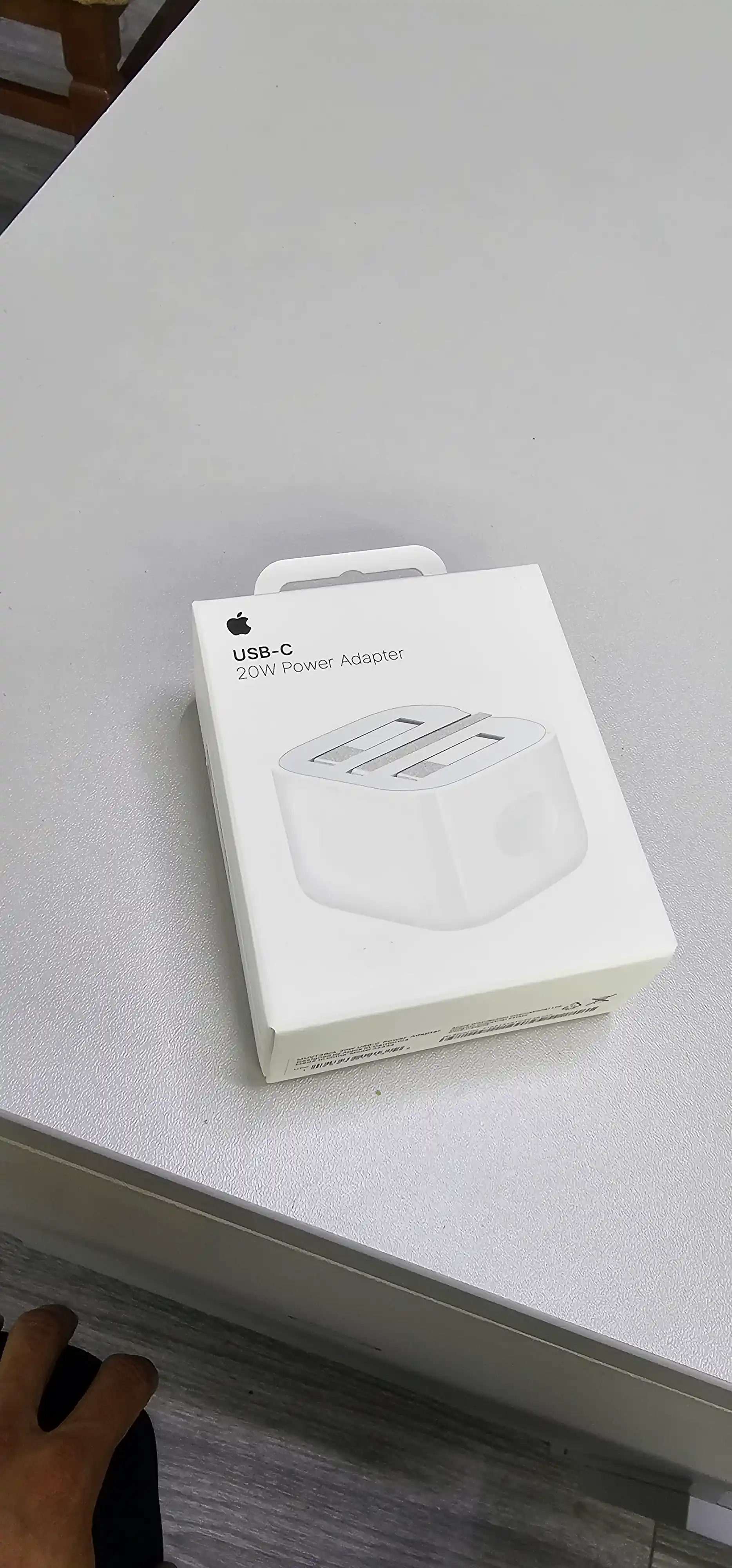 Зарядное устройство (ОРГ) USB-C 20W для iPhone X, 11, 12, 13, 14, 15, 16, 17 быстрой заряд