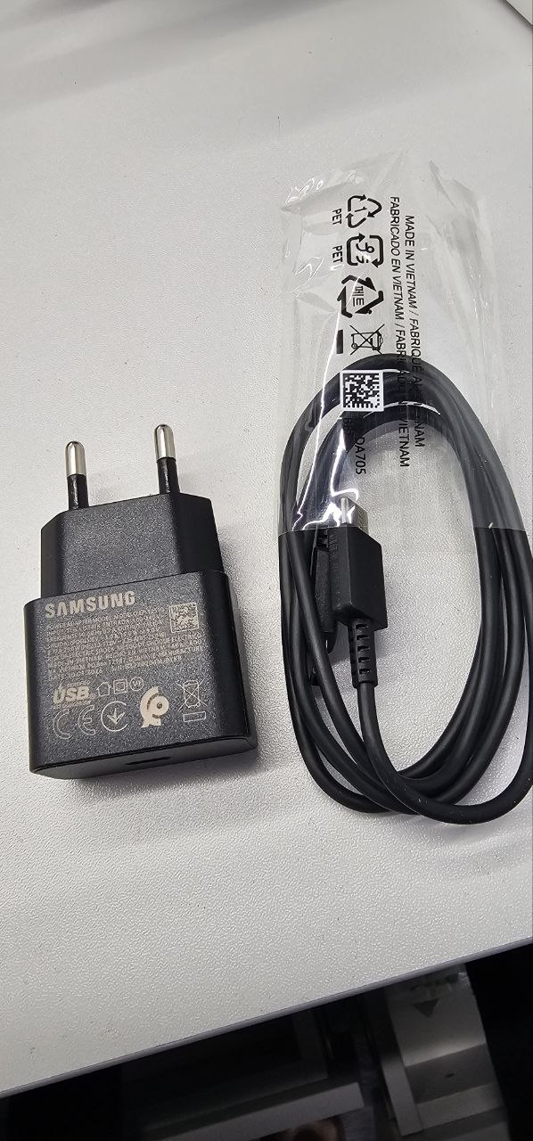 Samsung 25W Type-C quvvatlash qurilmasi zaryadchik Fast Charge kabeli bilan