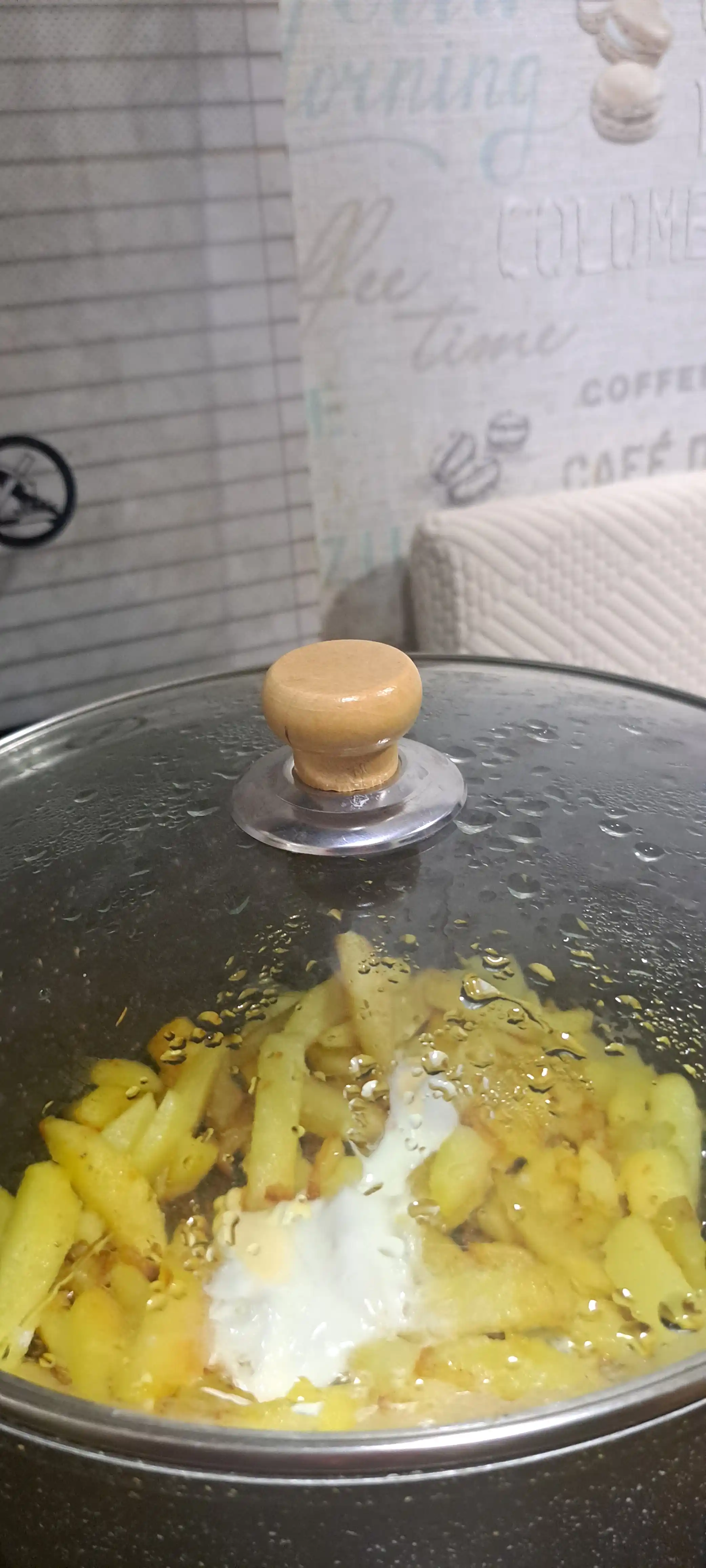 Ручка для крышки кастрюли и сковороды не нагревается