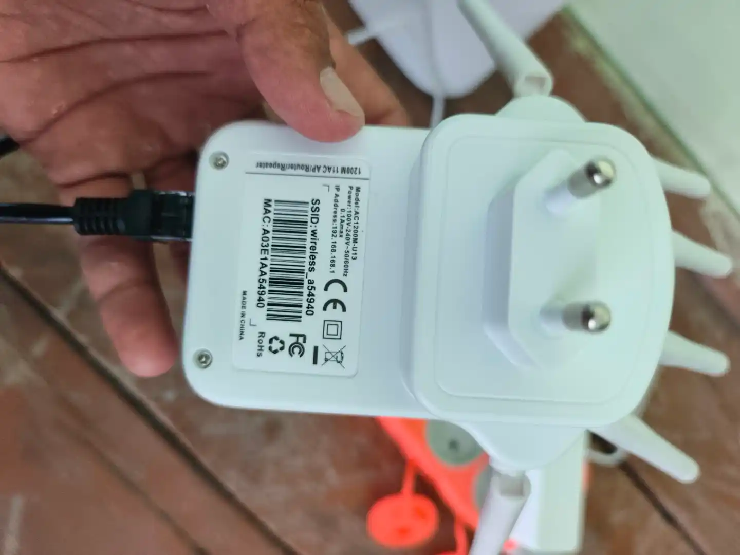 Wi-Fi ripiter Ikki diapazonli kuchaytiruvchi 5G, 2.4 GHz