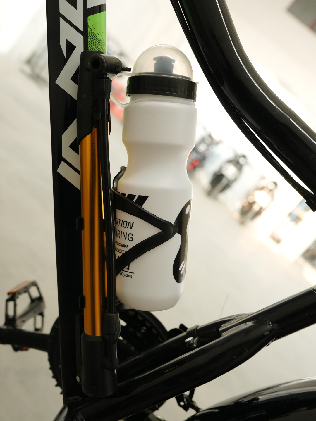 Gorniy 72 MTB Велосипед, 18 Speed