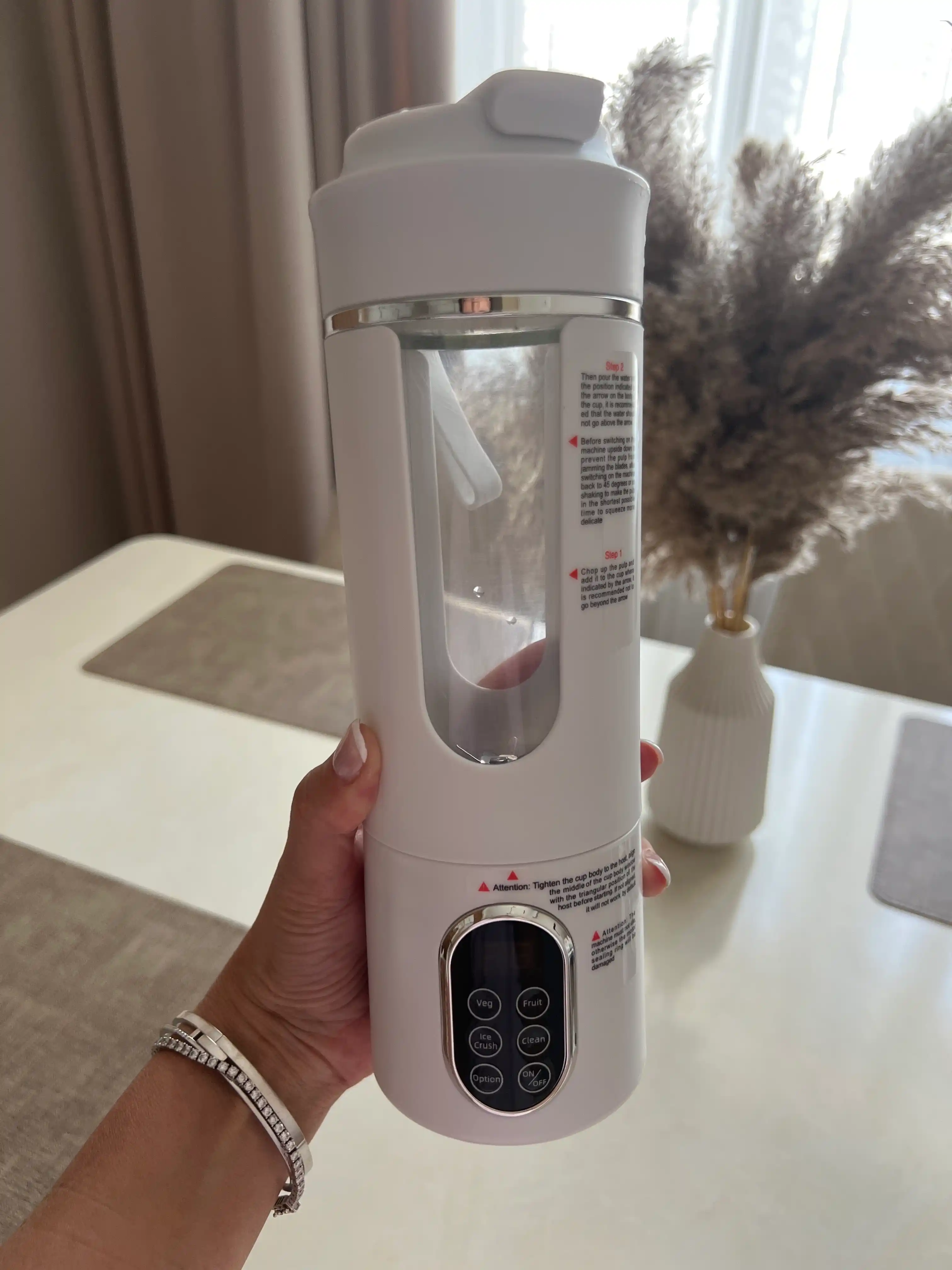 Kokteyllar uchun ko‘chma blender, simsiz mini-blender, spiral ko‘pirtirgichli sheyker