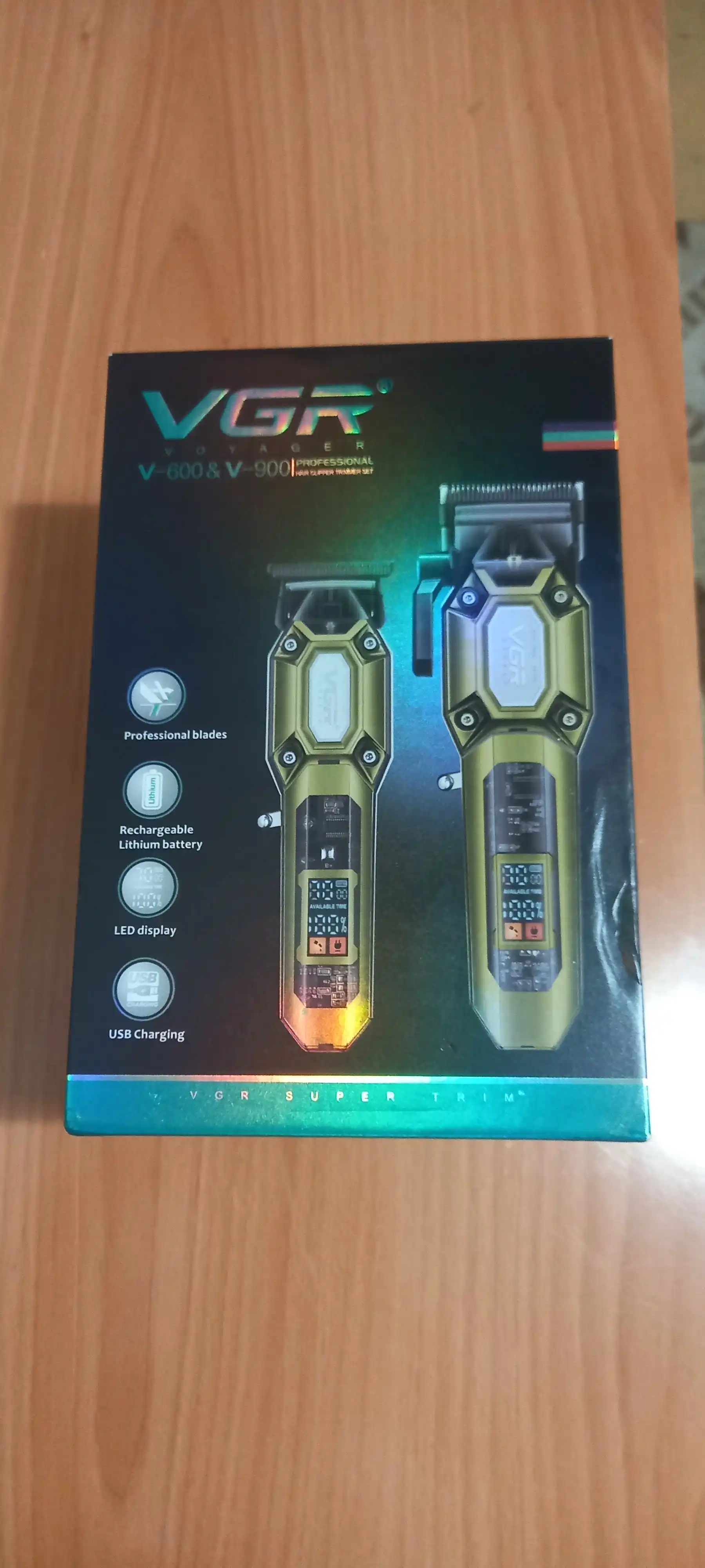 VGR-600-900 (gold xaki), erkaklar uchun professional soch kesish va soqol olish mashinasi