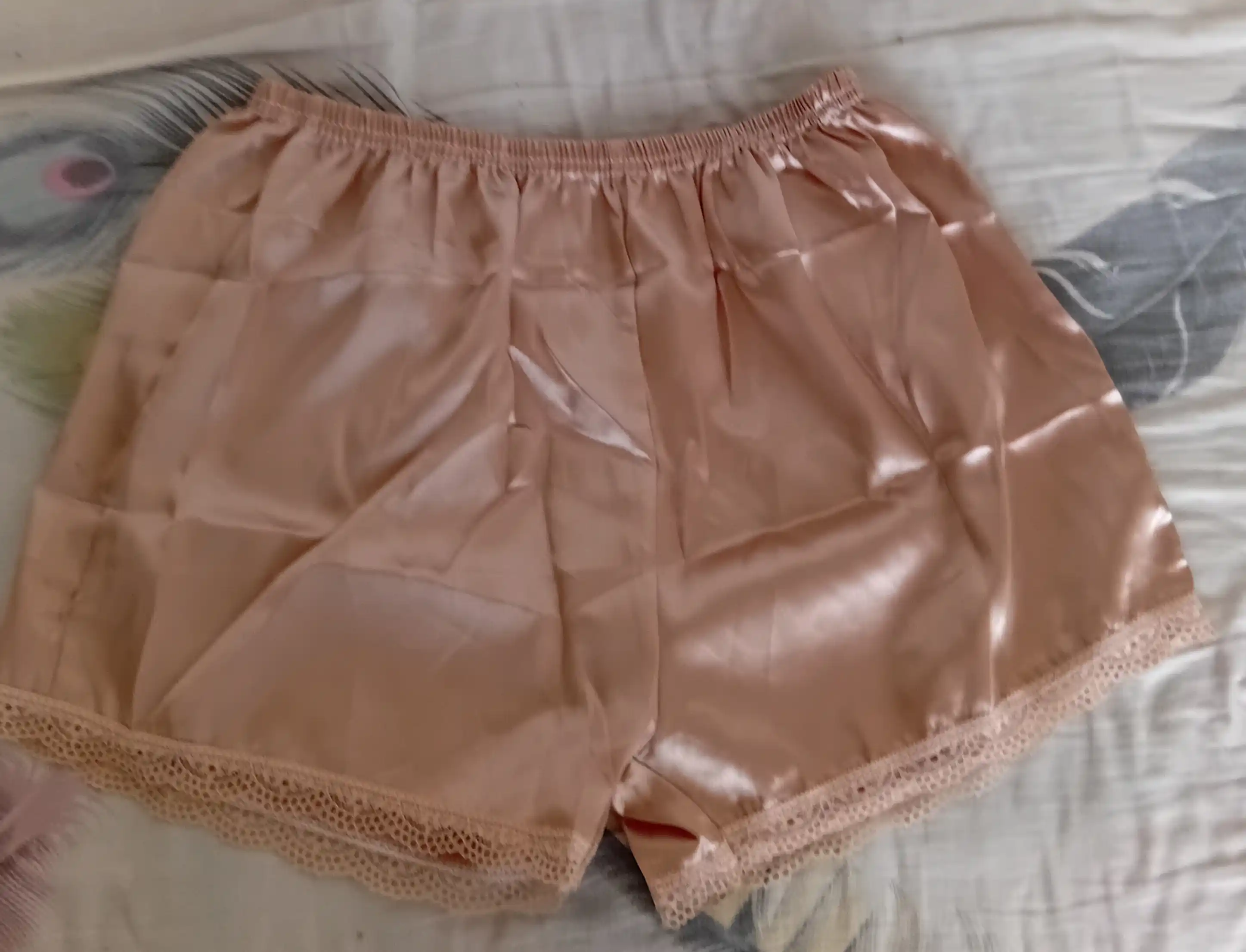 Ayollar uchun Ice Silk shortilari