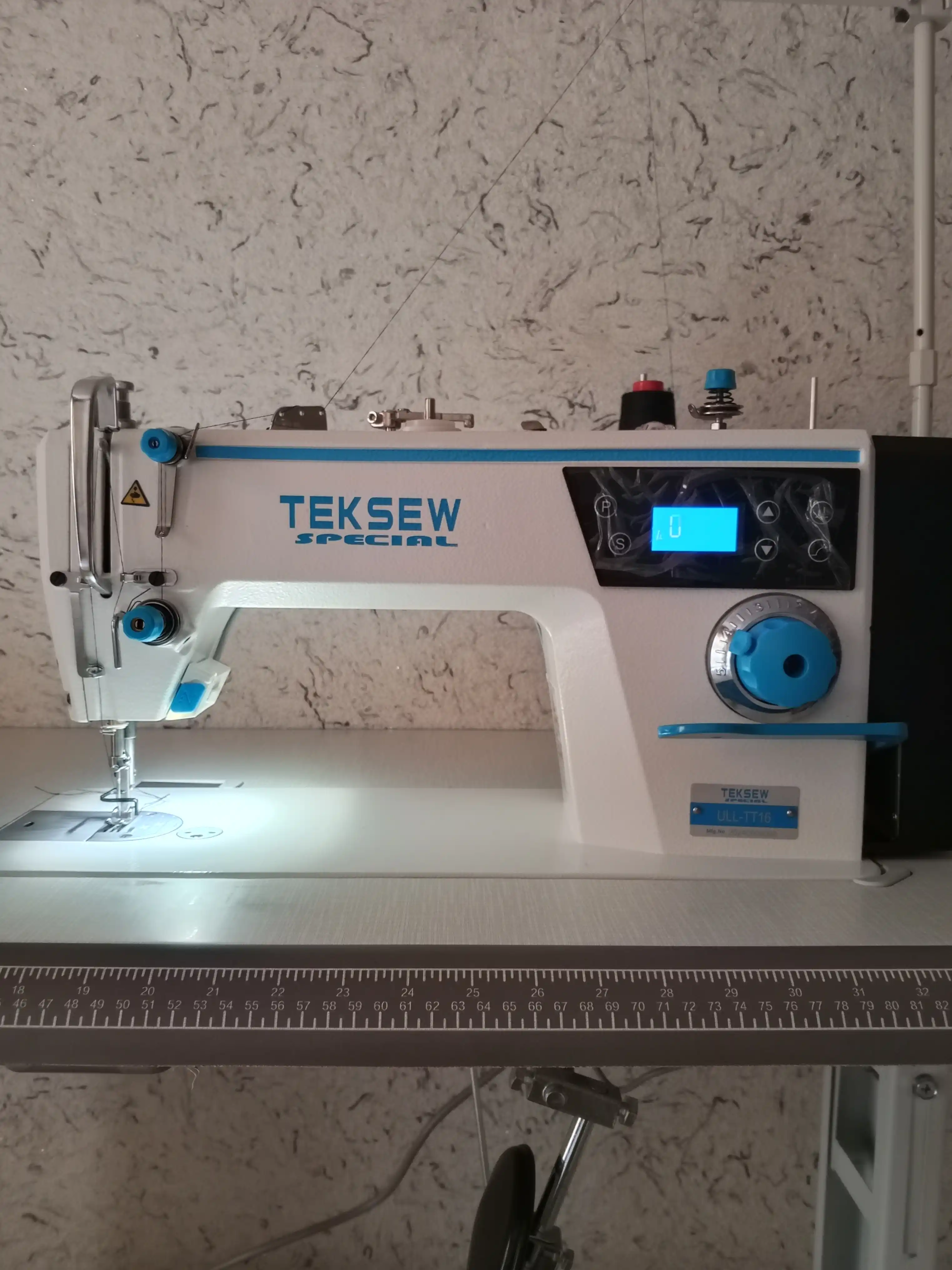 Teksew T116 tikuv mashinasi, professional model, turli mato turlari uchun