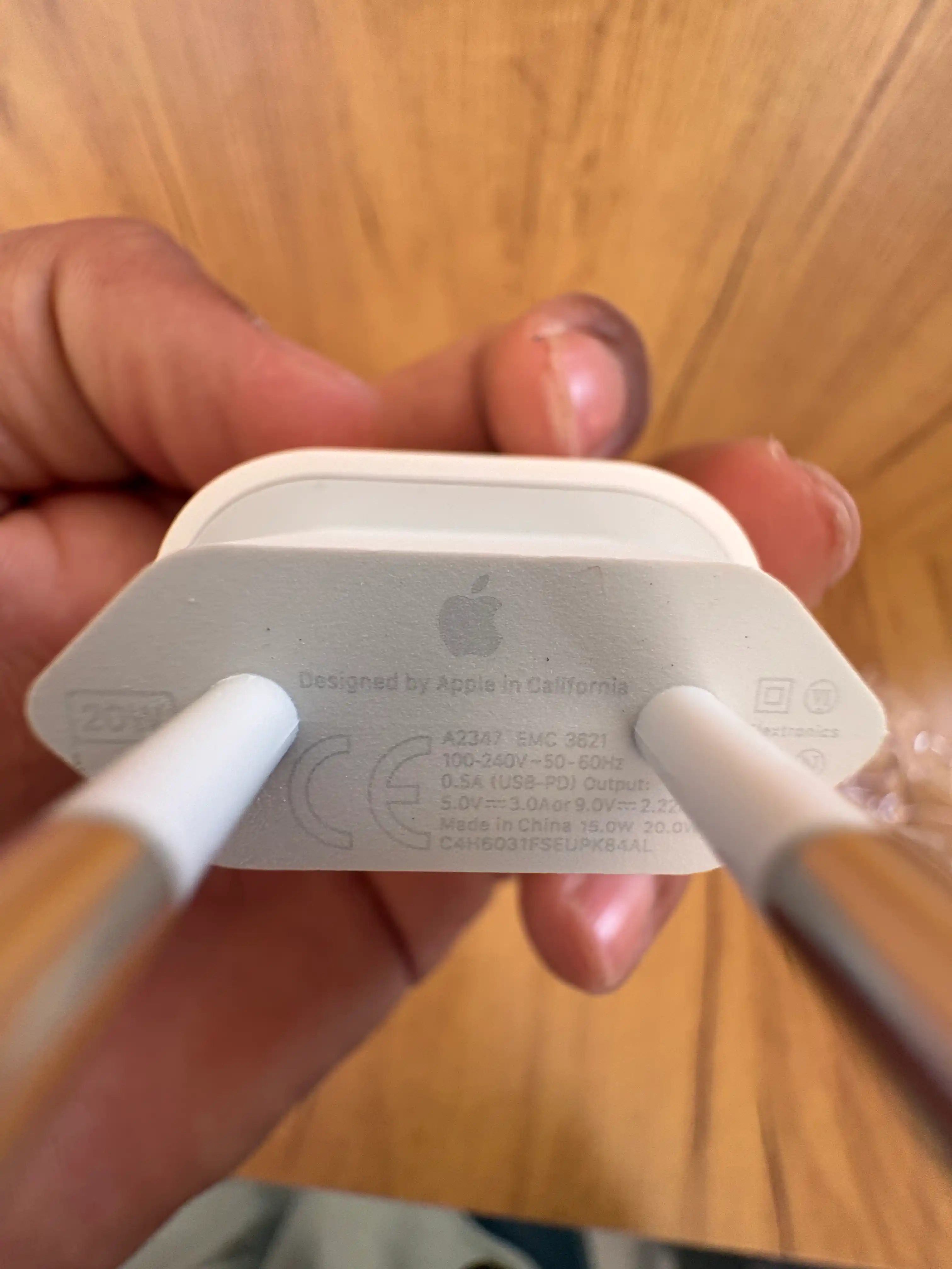 Зарядка для Айфона адаптер USB-C 20ват — быстрая зарядка для моделей iPhone 13,14,15,16,17