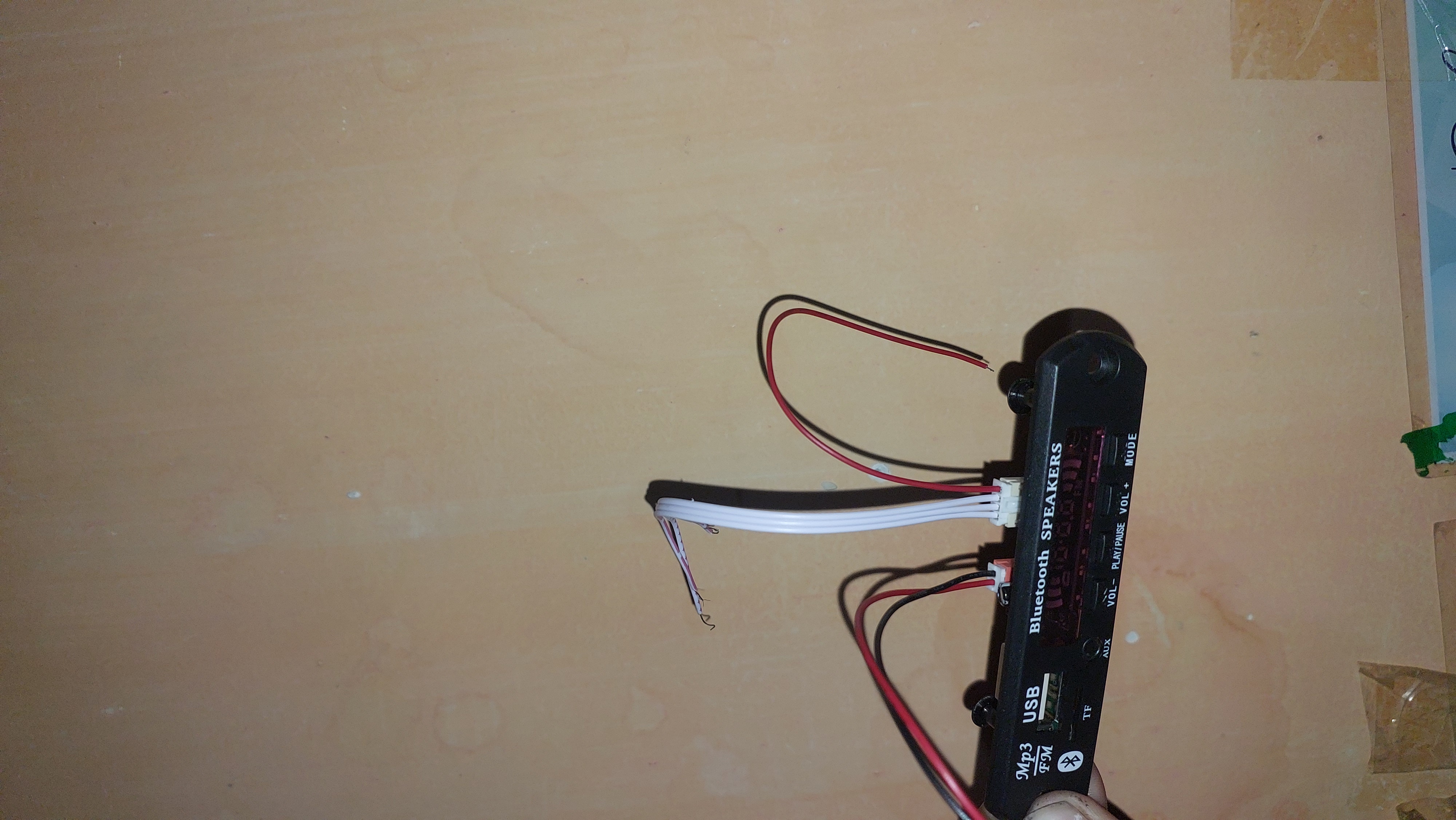 Bluetooth 5.0 MP3/WAV dekoder moduli, 12V, USB/TF, FM, AUX, pult bilan