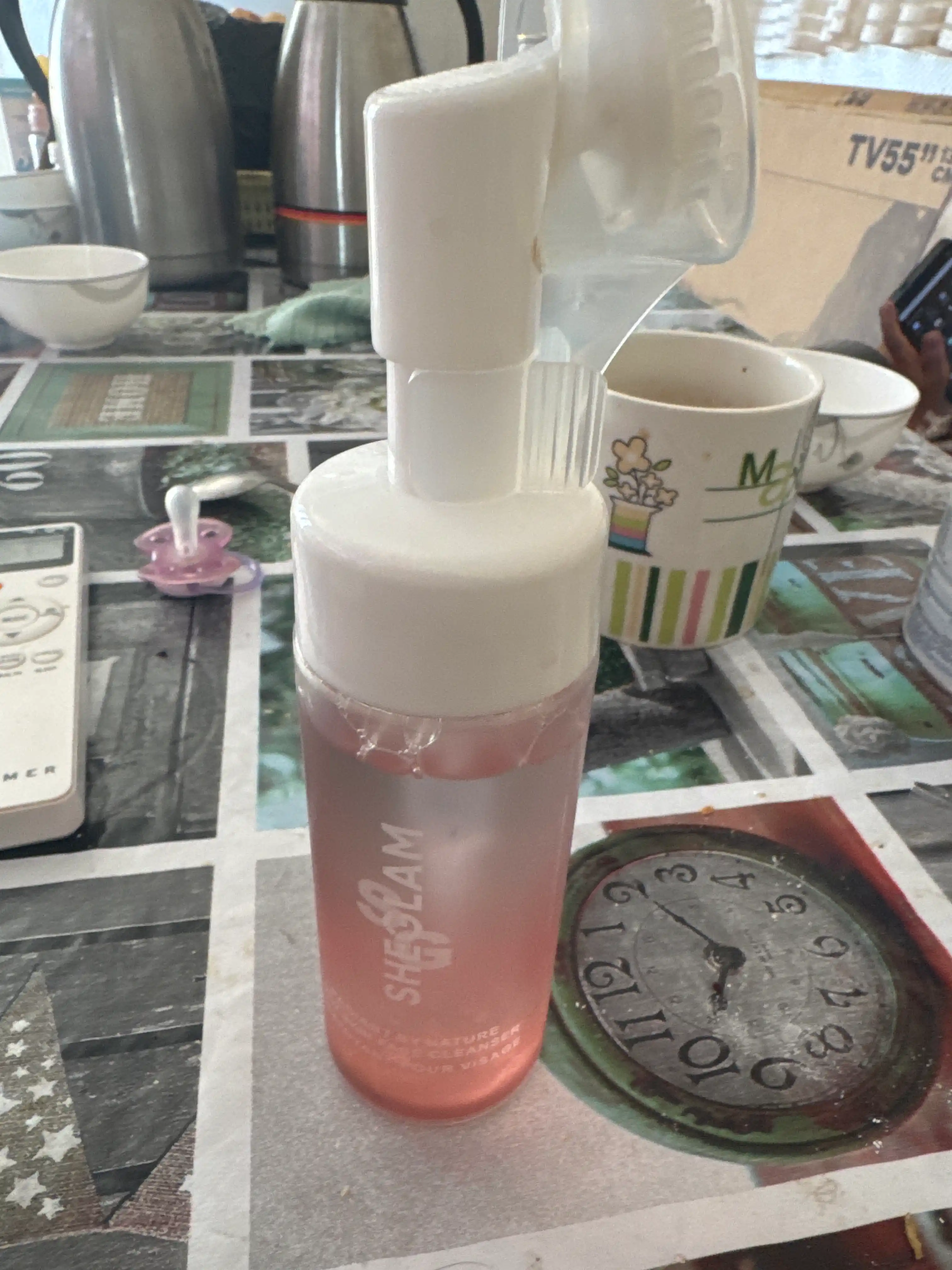 Cho'tka bilan tozalovchi ko'pik, yuz uchun namlovchi va tozalovchi penka, 150 ml