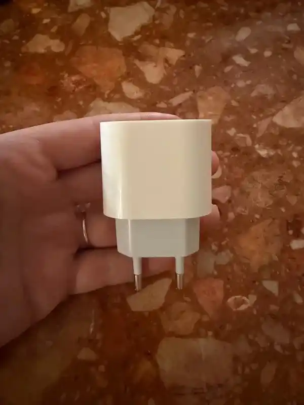 Зарядное устройство для iPhone, быстрая зарядка 20 Вт, с кабелем Type-C — Lightning