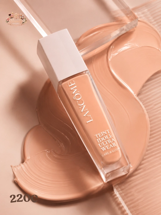 Lancôme Teint Idole Ultra Wear №220C tabiiy yaltiroqlikdagi yengil tonal krem