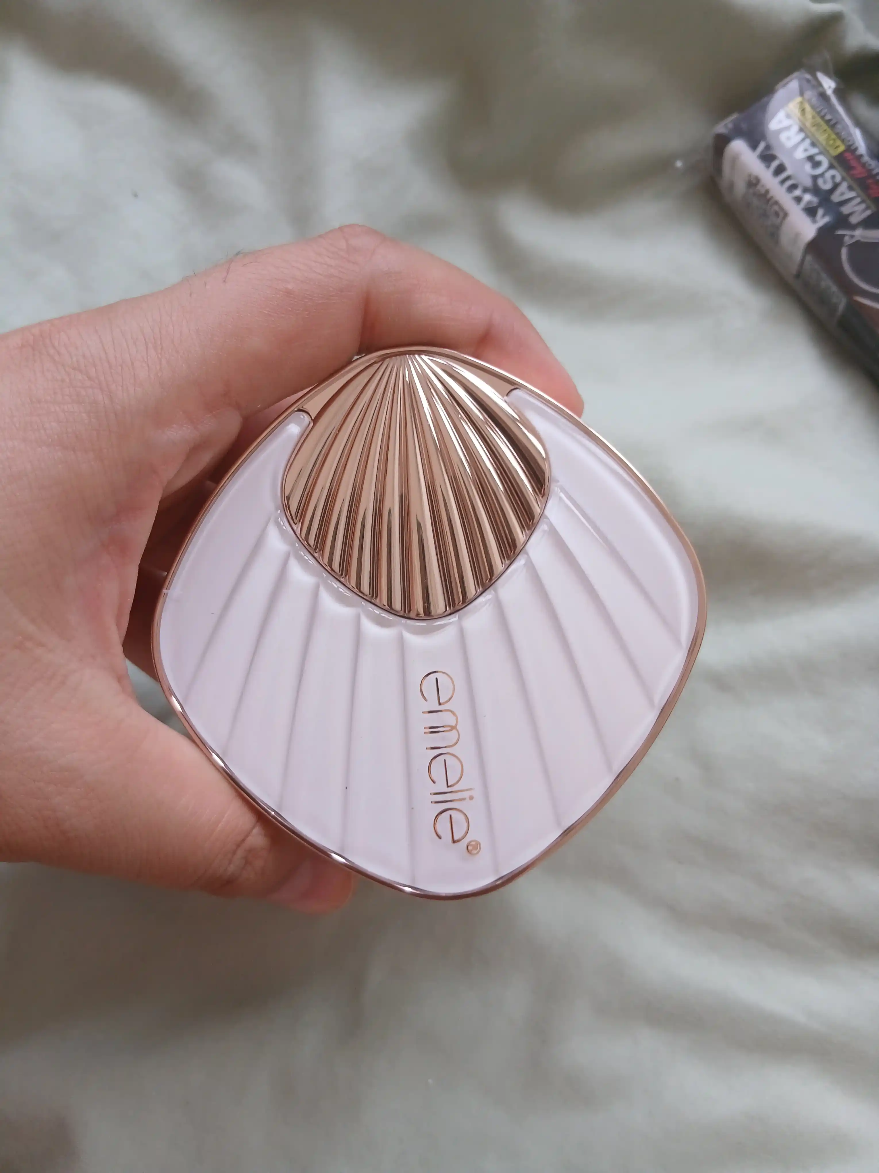 Пудра для лица Emelie BB/HD компактная Matte Powder, SPF, матовая, стойкая