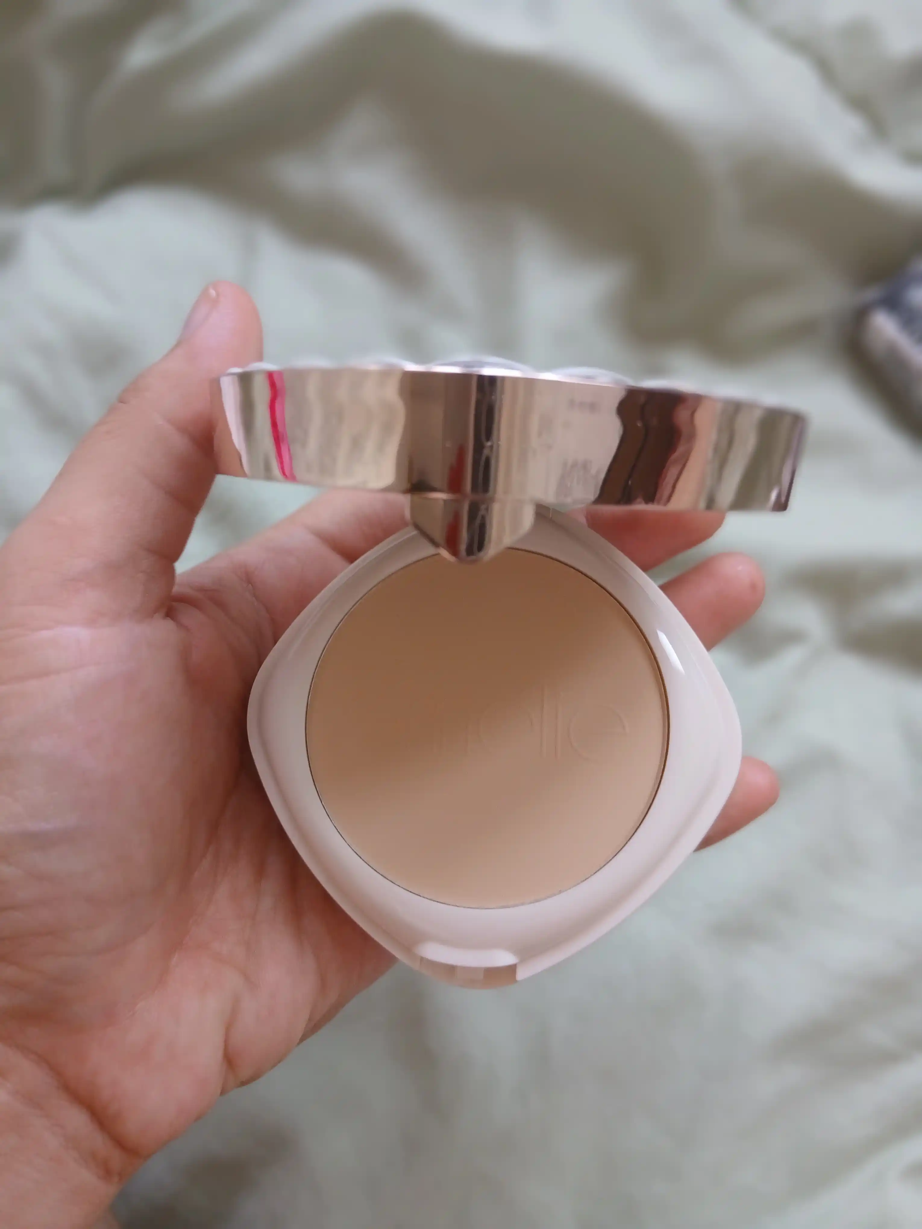 Пудра для лица Emelie BB/HD компактная Matte Powder, SPF, матовая, стойкая