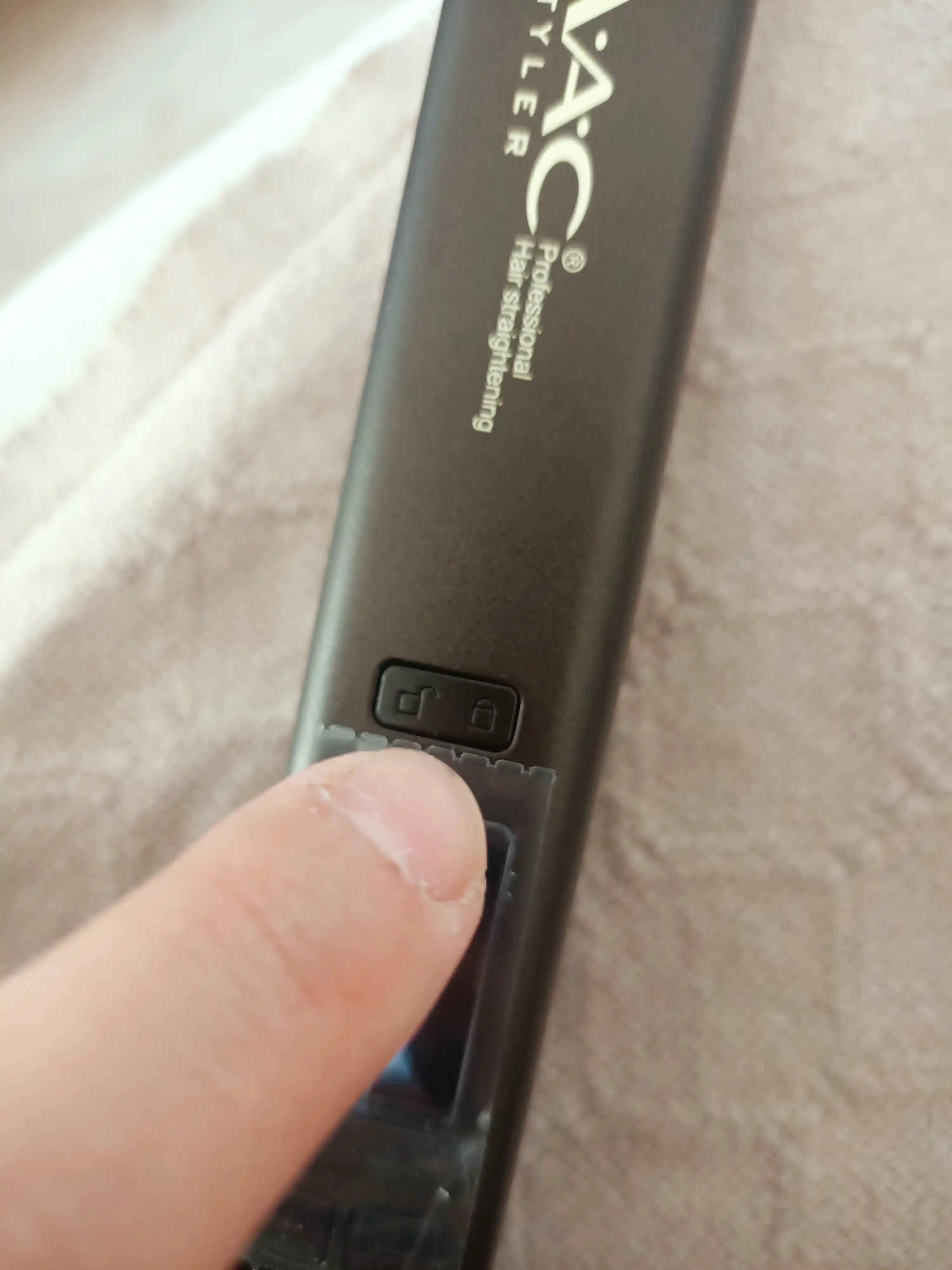 Professional soch tekislovchi dazmol MAC Styler MC-2021 Titan, LCD displeyli