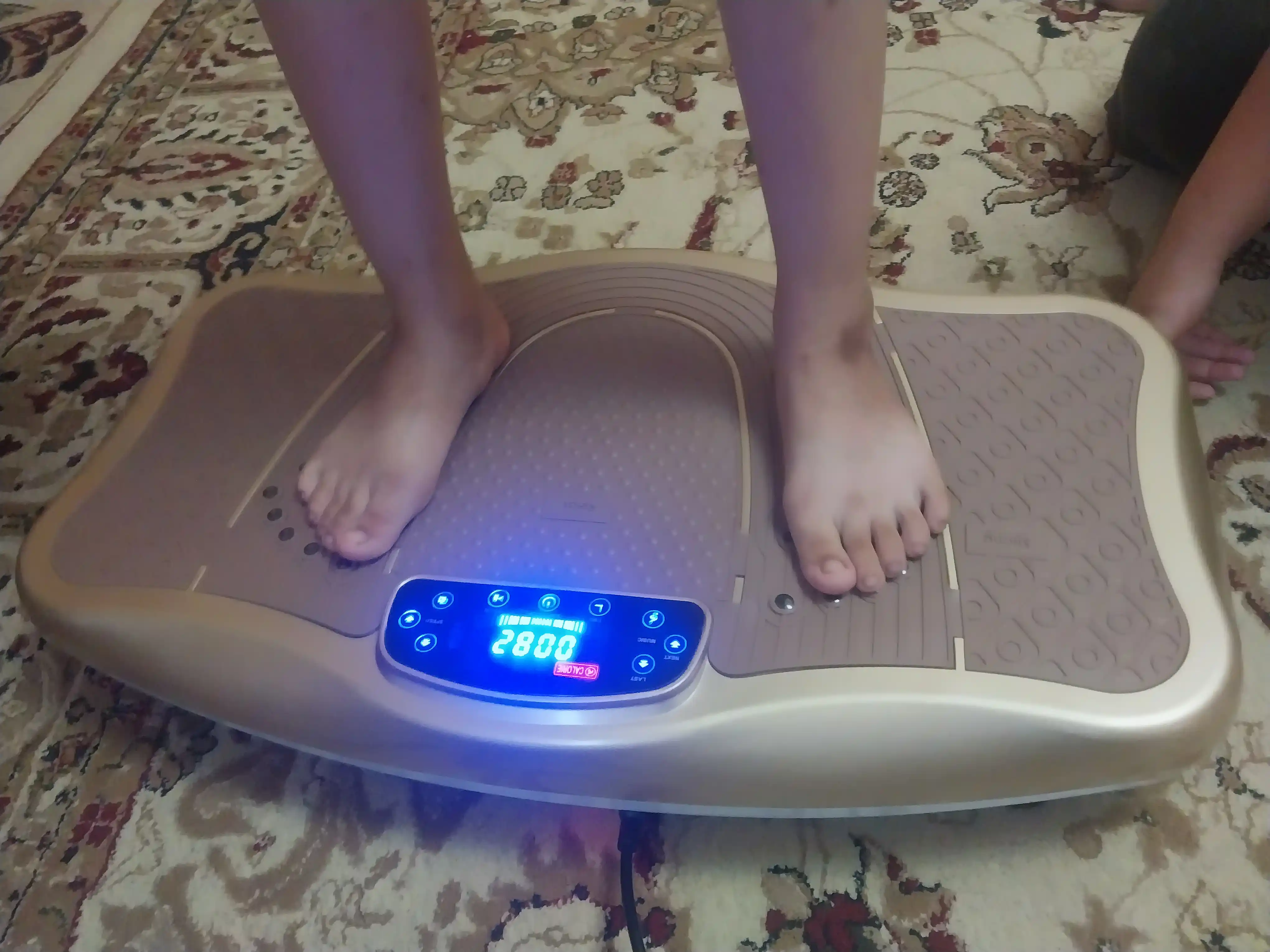 Vibratsion platforma, uy trenajyori, fitness platformasi, massaj platformasi