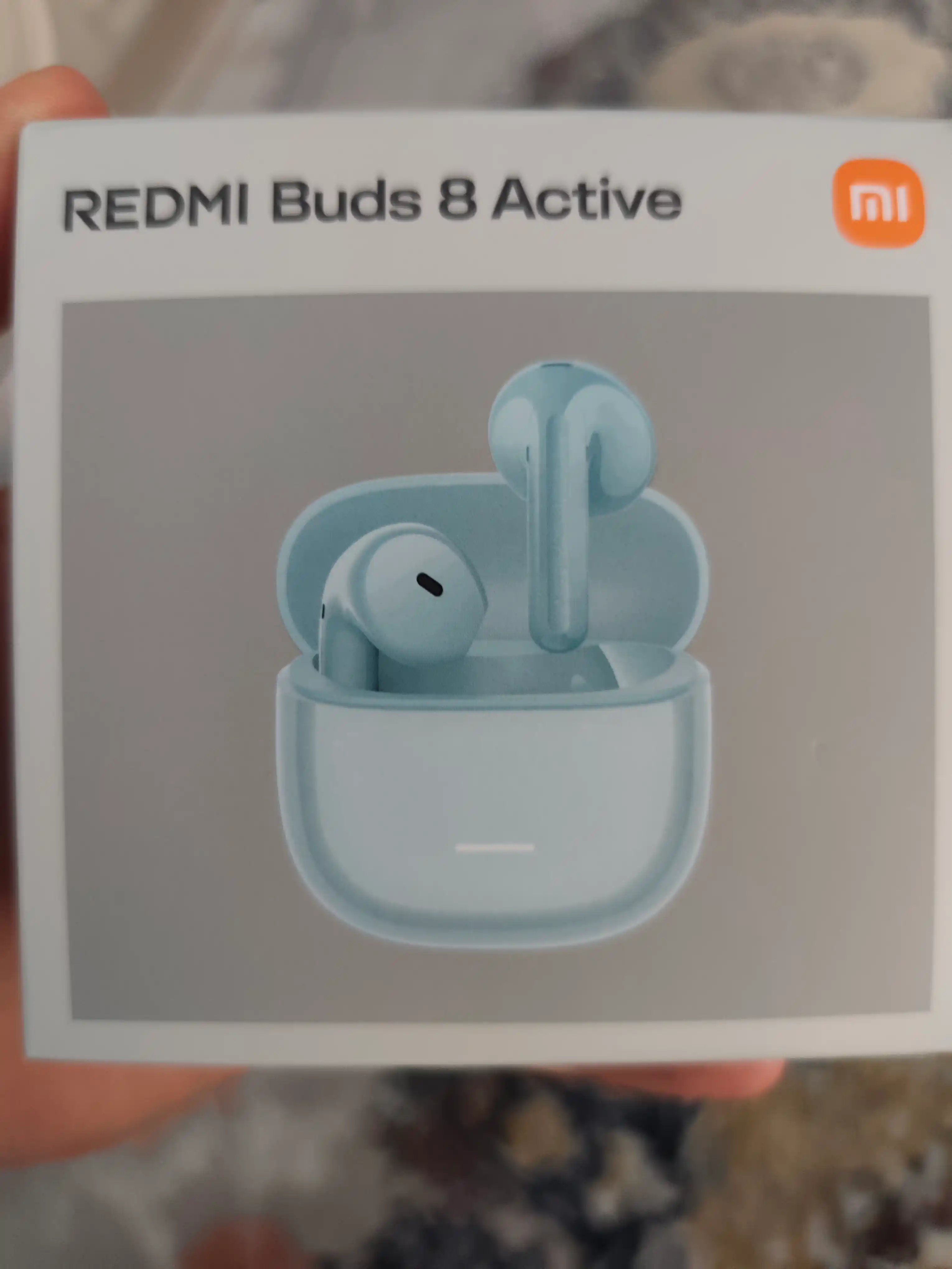 REDMI Buds 8 Active quloqchinlari, qo‘sh mikrofonlar yordamida tiniq ovozli qo‘ng‘iroqlar