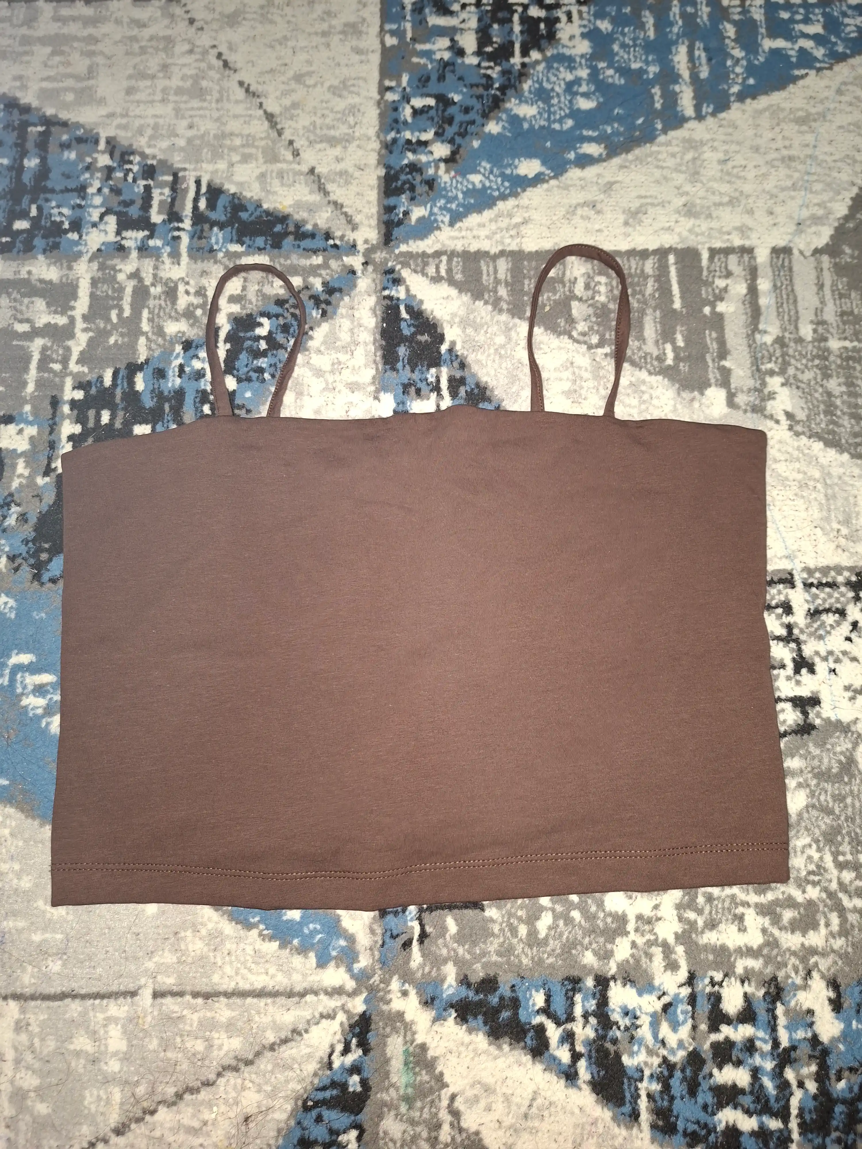 Ayollar uchun BASIC krop-top – Amor Cerasus Infans
